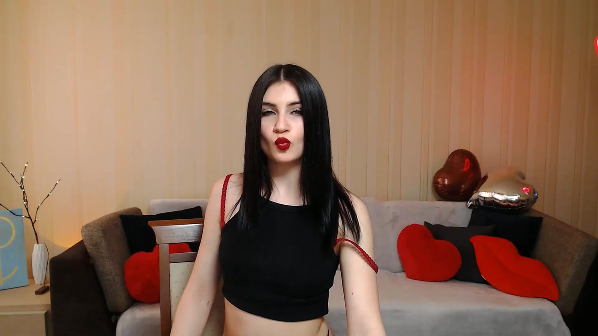 Gallery image thumbnail from Aiza_Belle's myfreecams stream on, 03/26/2024, 15:56 image 11 of 20