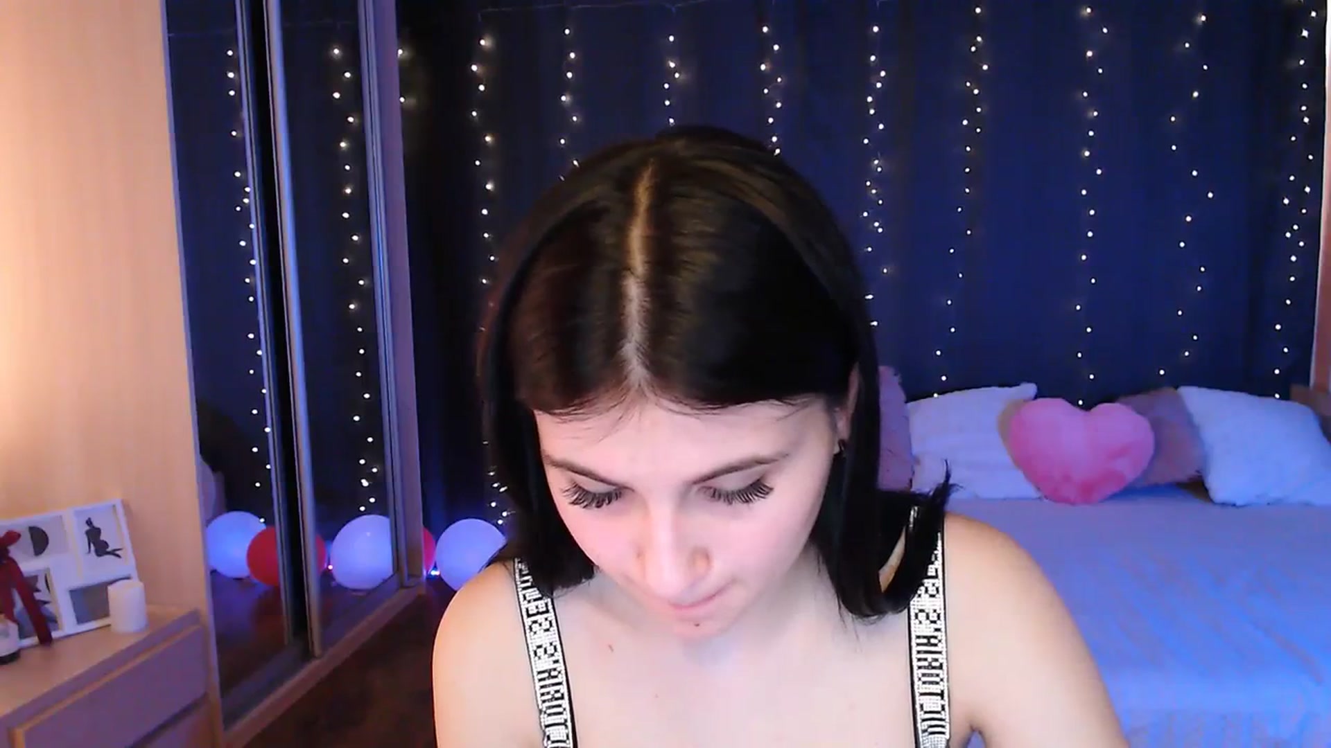 Gallery image thumbnail from Aiza_Belle's myfreecams stream on, 04/02/2024, 11:28 image 16 of 20