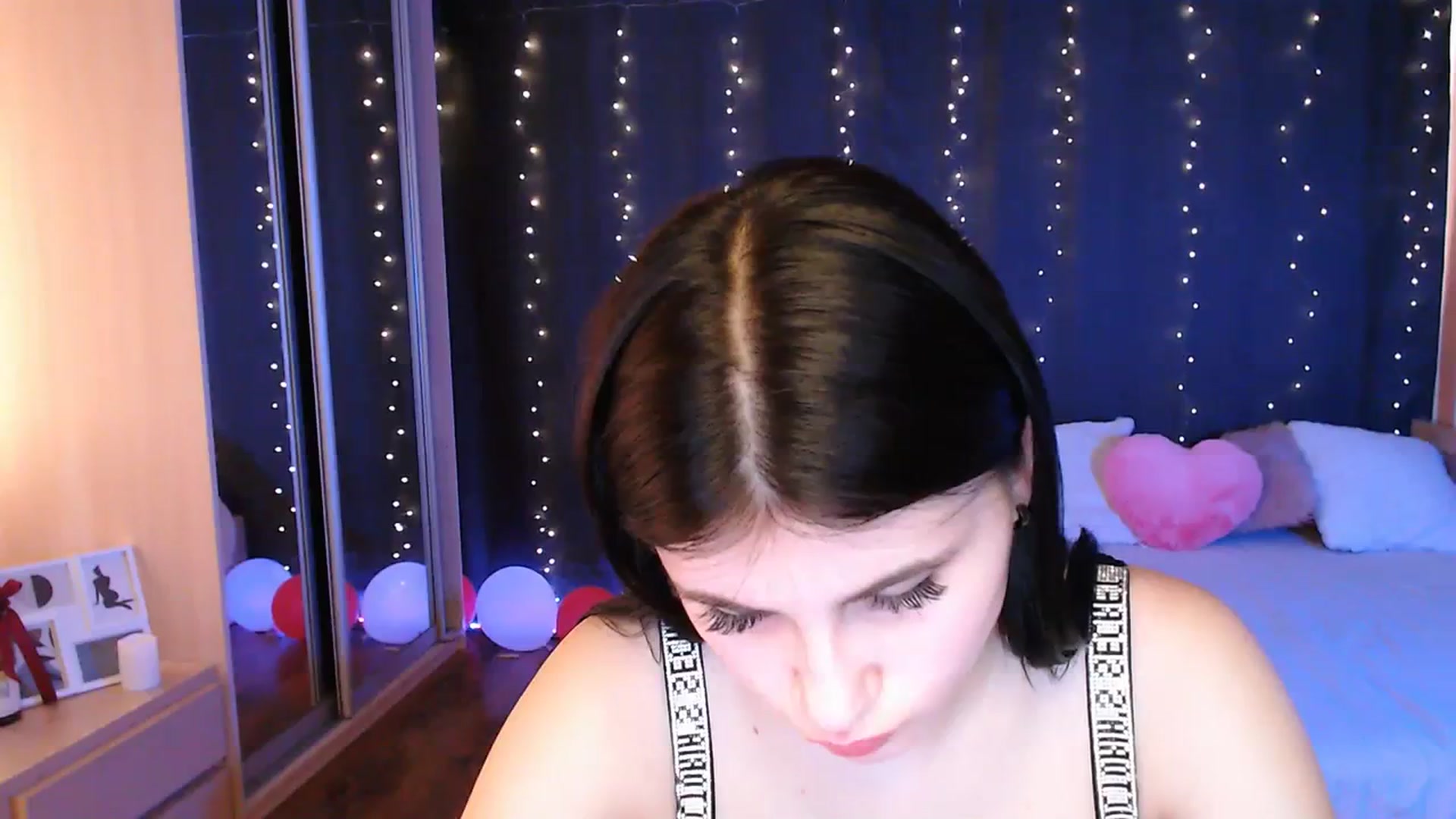 Gallery image thumbnail from Aiza_Belle's myfreecams stream on, 04/02/2024, 11:28 image 12 of 20