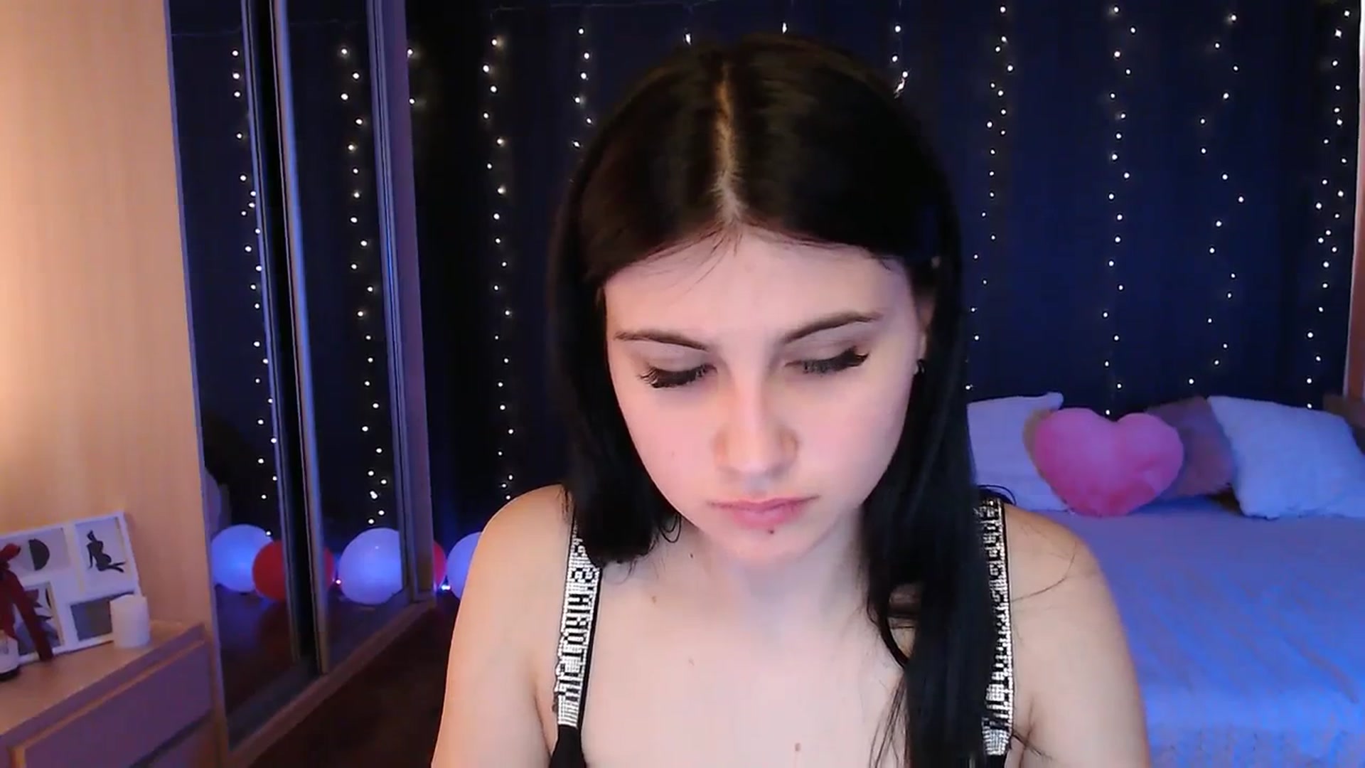 Gallery image thumbnail from Aiza_Belle's myfreecams stream on, 04/02/2024, 11:28 image 20 of 20