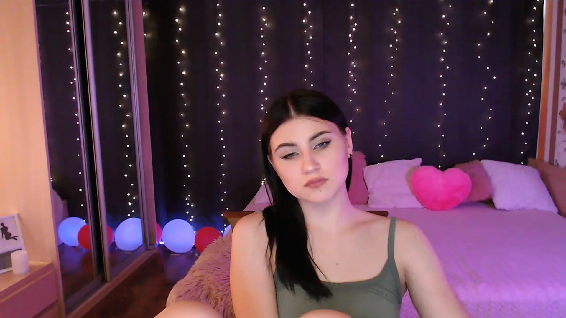 Gallery image thumbnail from Aiza_Belle's myfreecams stream on, 04/02/2024, 14:32 image 11 of 20