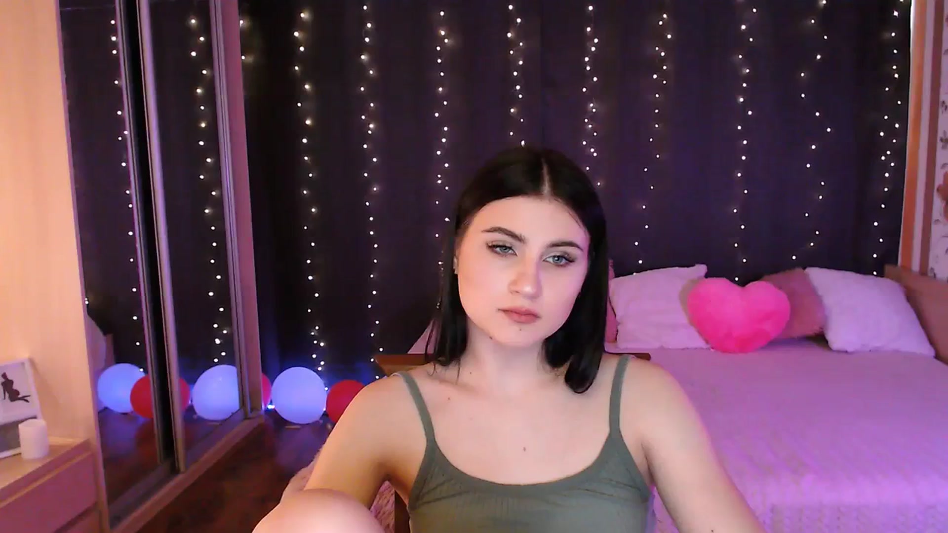 Gallery image thumbnail from Aiza_Belle's myfreecams stream on, 04/02/2024, 14:32 image 10 of 20