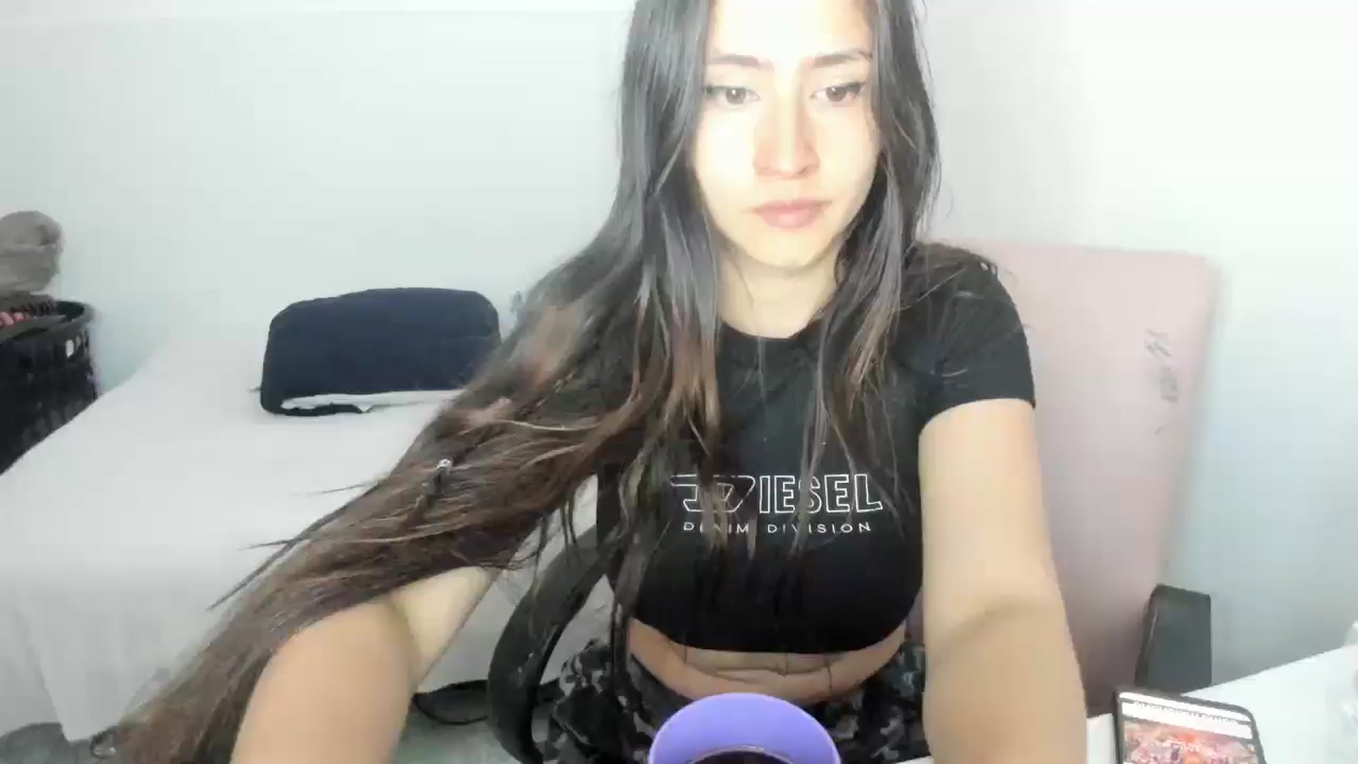Gallery image thumbnail from Akemi_lux's myfreecams stream on, 04/19/2025, 17:10 image 6 of 20