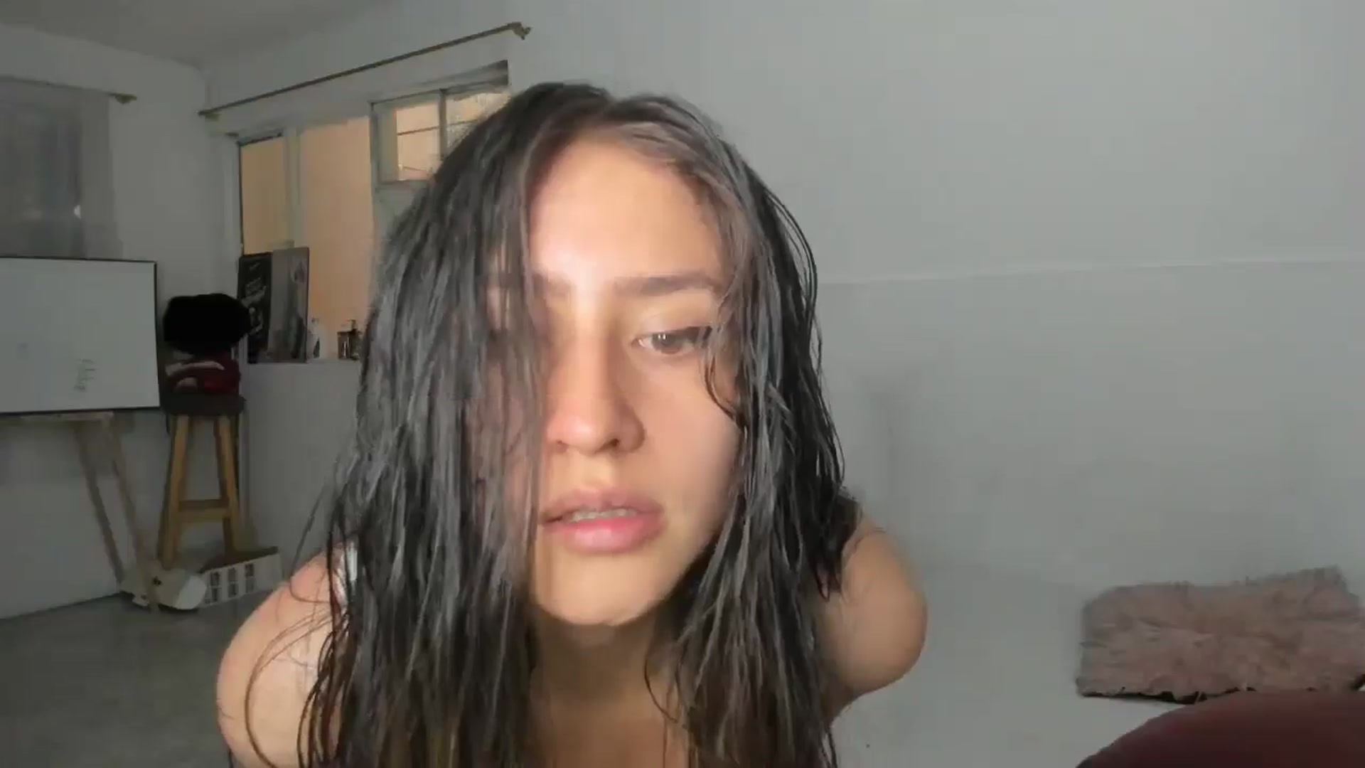 Gallery image thumbnail from Akemi_lux's myfreecams stream on, 05/06/2025, 17:49 image 17 of 20