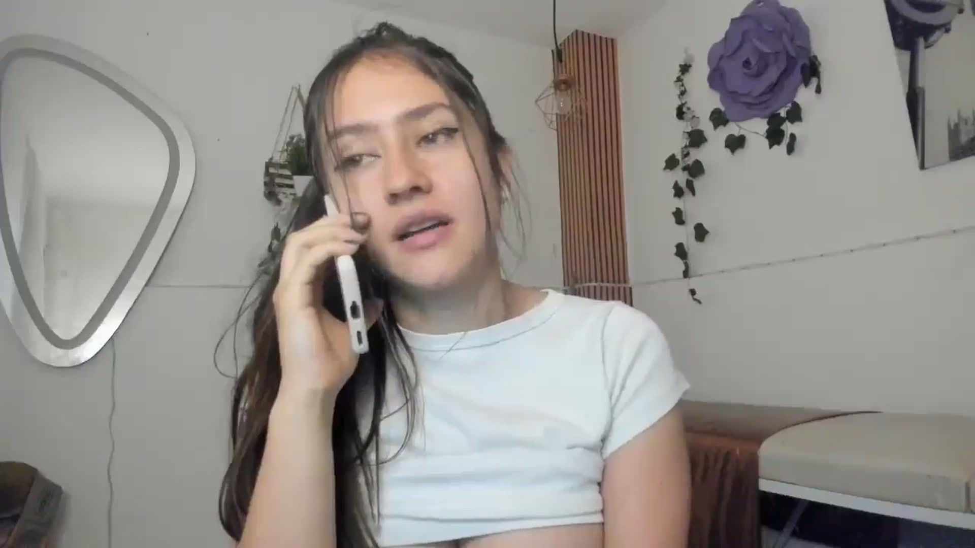Gallery image thumbnail from Akemi_lux's myfreecams stream on, 05/11/2025, 17:09 image 15 of 20