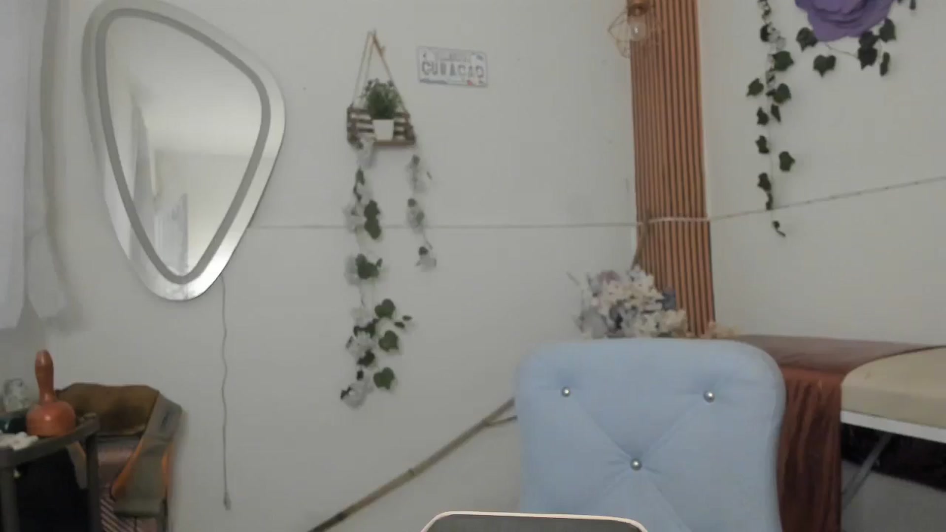 Gallery image thumbnail from Akemi_lux's myfreecams stream on, 05/11/2025, 18:06 image 17 of 20