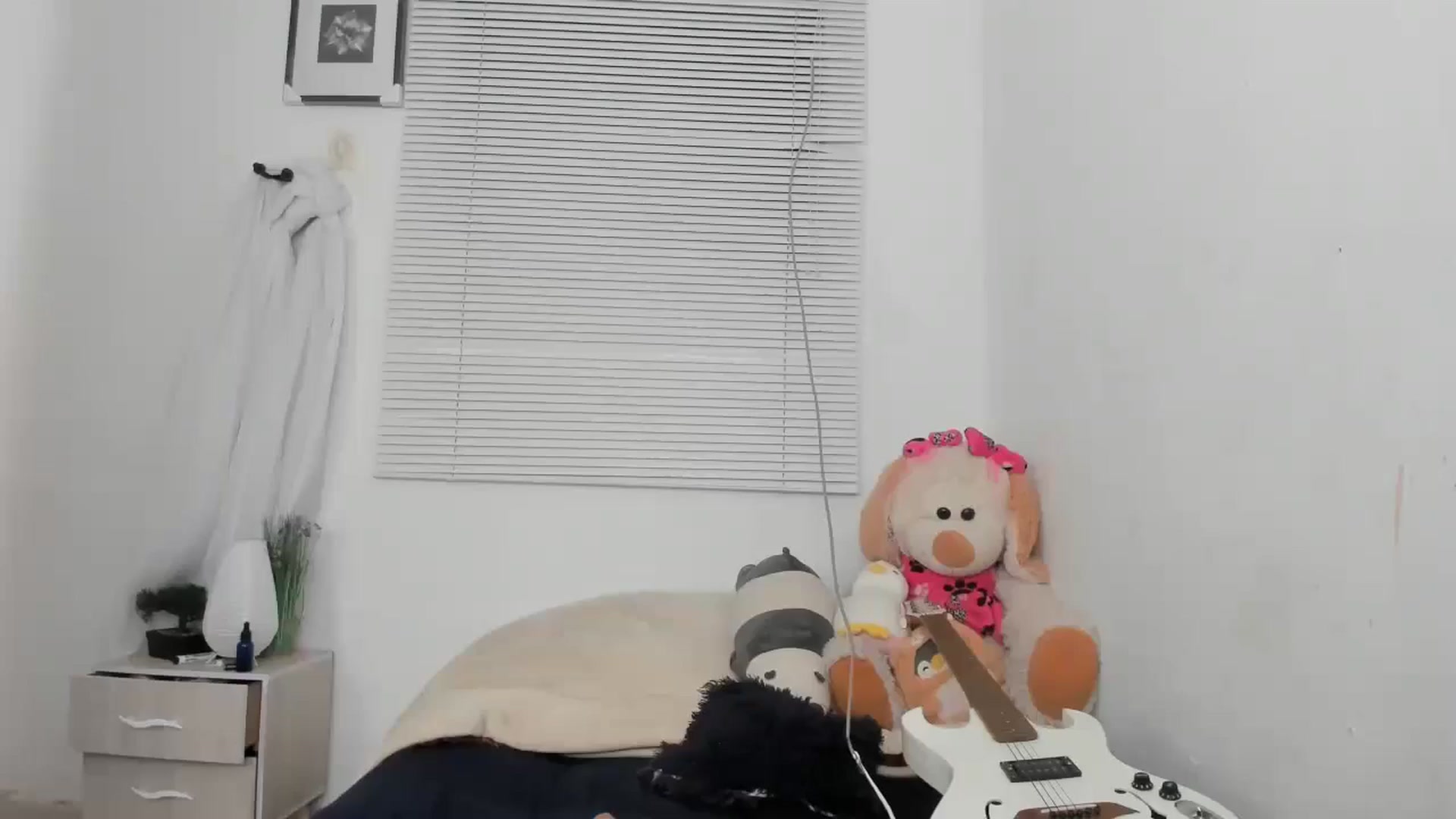 Gallery image thumbnail from Akemi_lux's myfreecams stream on, 12/27/2025, 15:26 image 19 of 20
