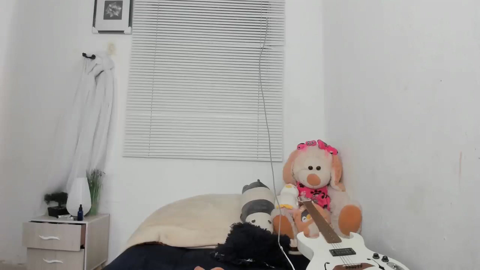 Gallery image thumbnail from Akemi_lux's myfreecams stream on, 12/27/2025, 15:26 image 16 of 20