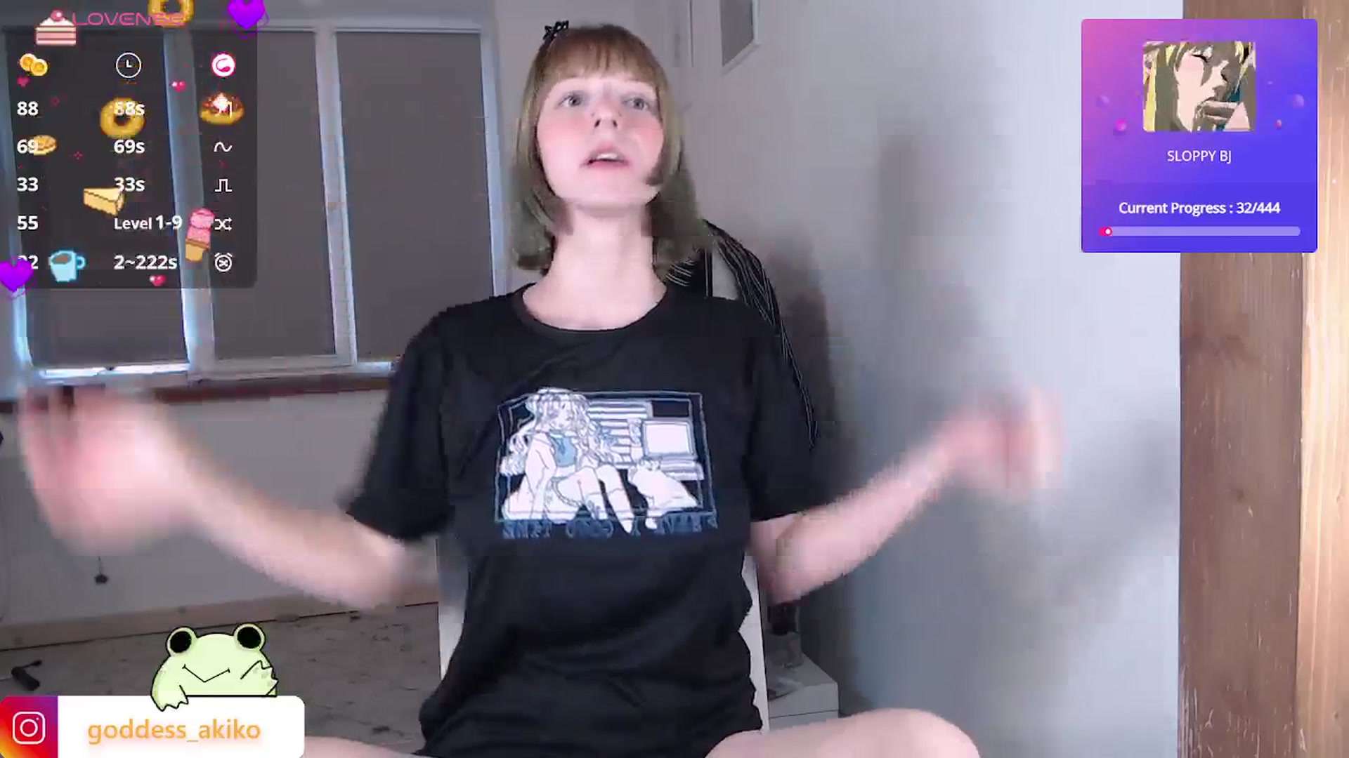 Gallery image thumbnail from AkikoHentai's myfreecams stream on, 10/15/2024, 13:21 image 16 of 20