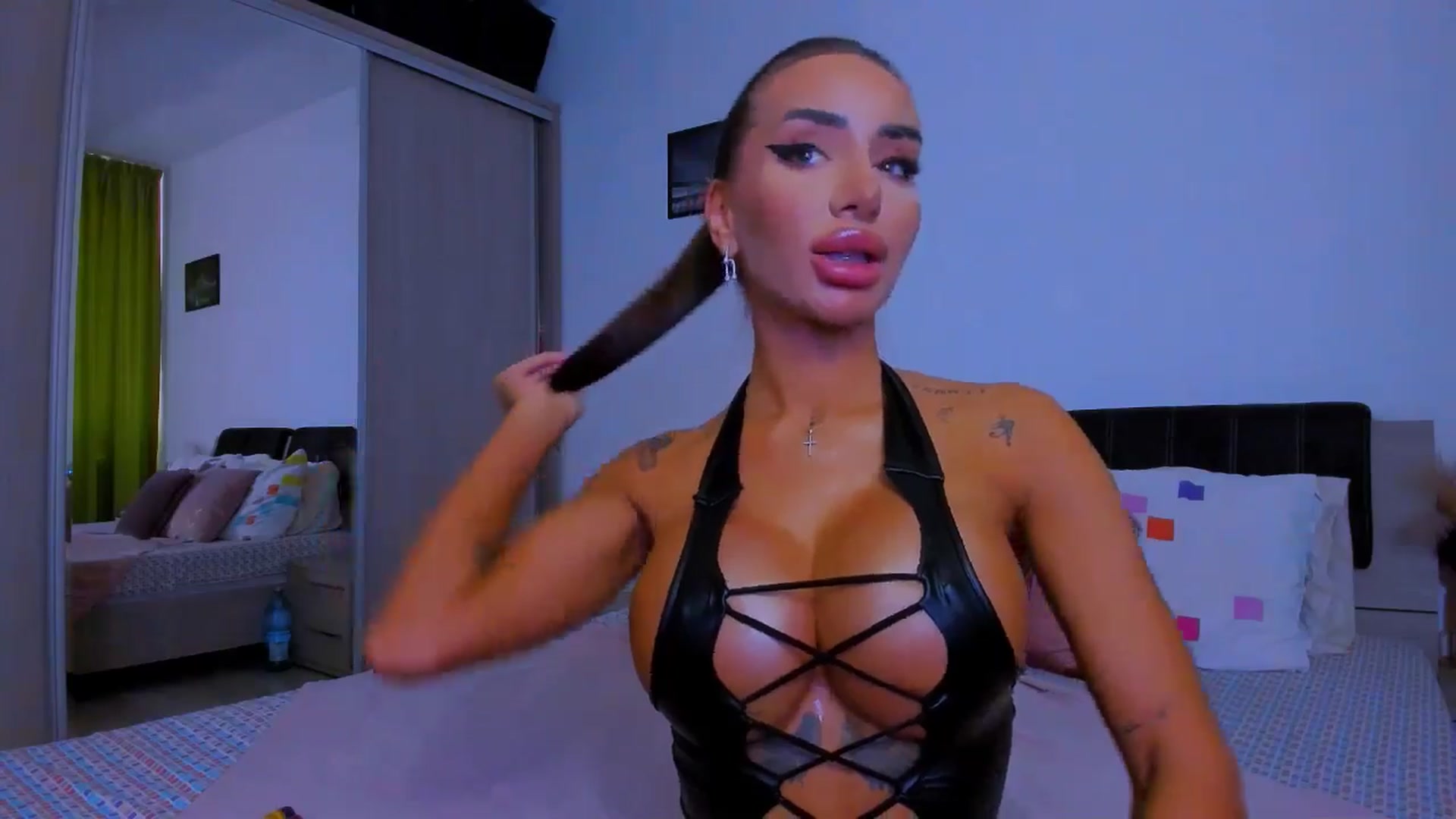 Gallery image thumbnail from Akira10's myfreecams stream on, 04/25/2025, 10:51 image 4 of 20