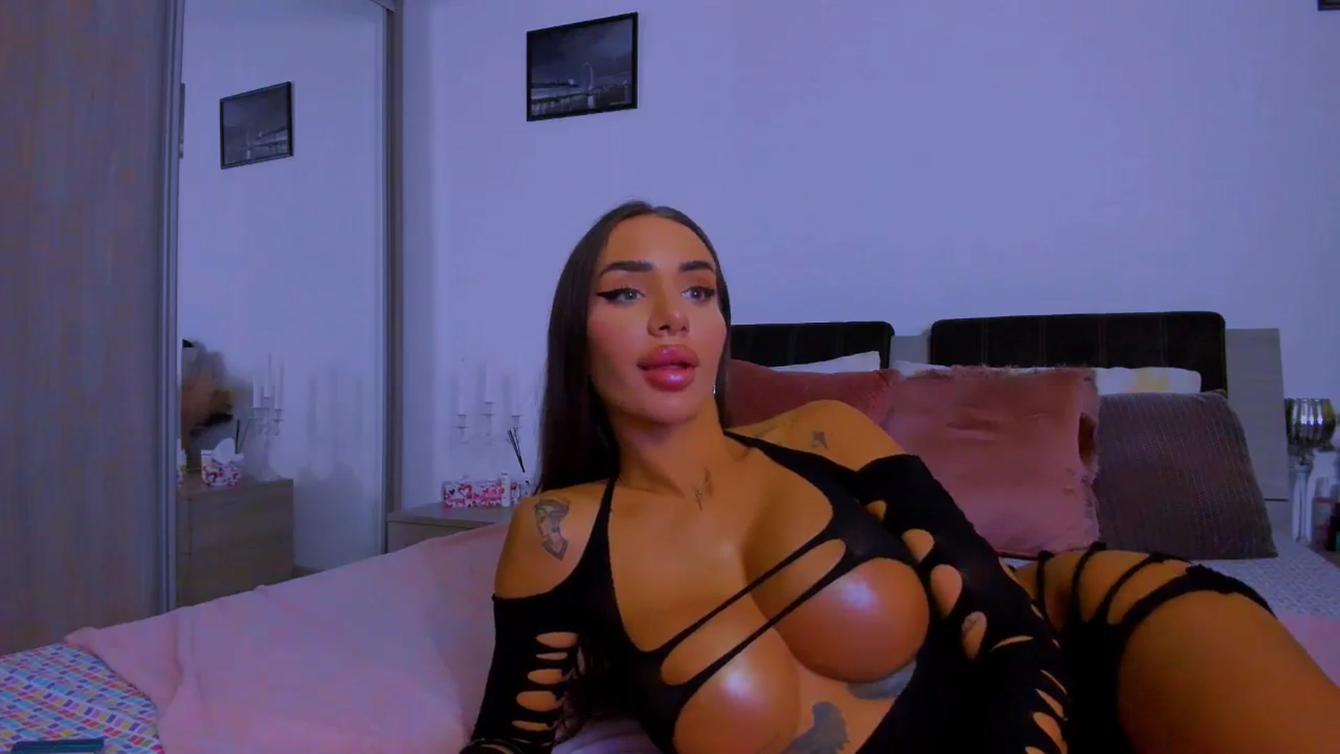 Gallery image thumbnail from Akira10's myfreecams stream on, 06/11/2025, 14:45 image 6 of 20