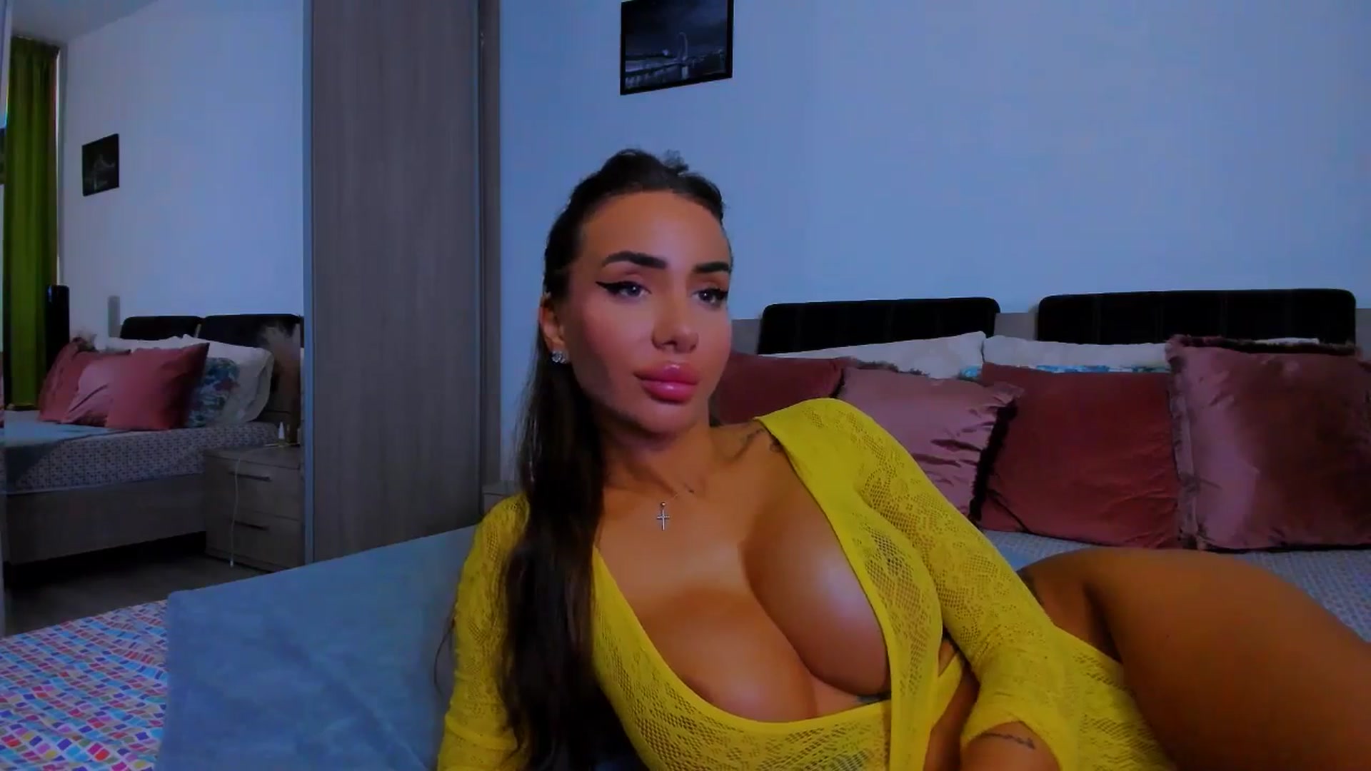 Gallery image thumbnail from Akira10's myfreecams stream on, 06/25/2025, 09:58 image 10 of 20