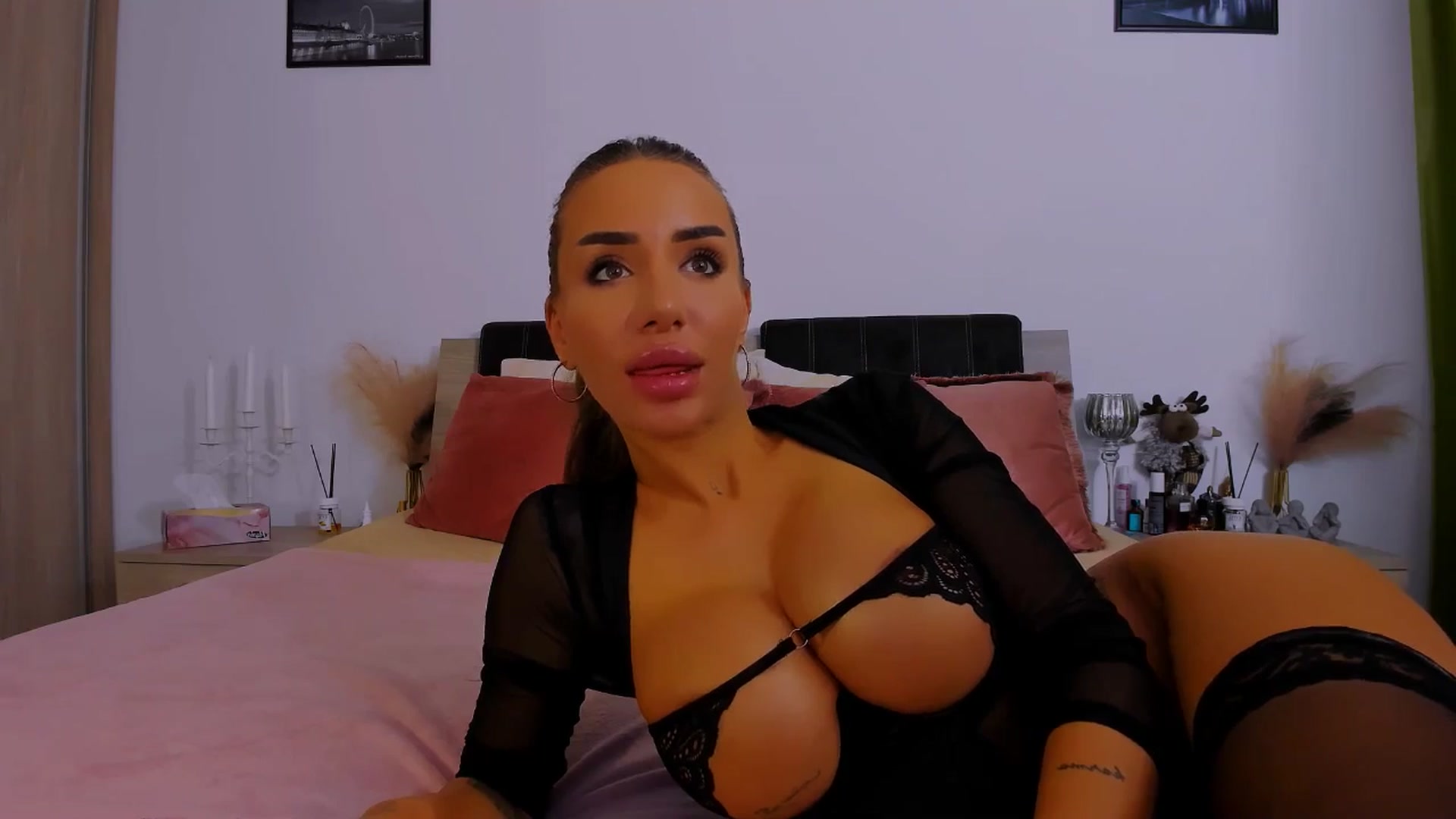 Gallery image thumbnail from Akira10's myfreecams stream on, 09/17/2025, 14:23 image 5 of 20