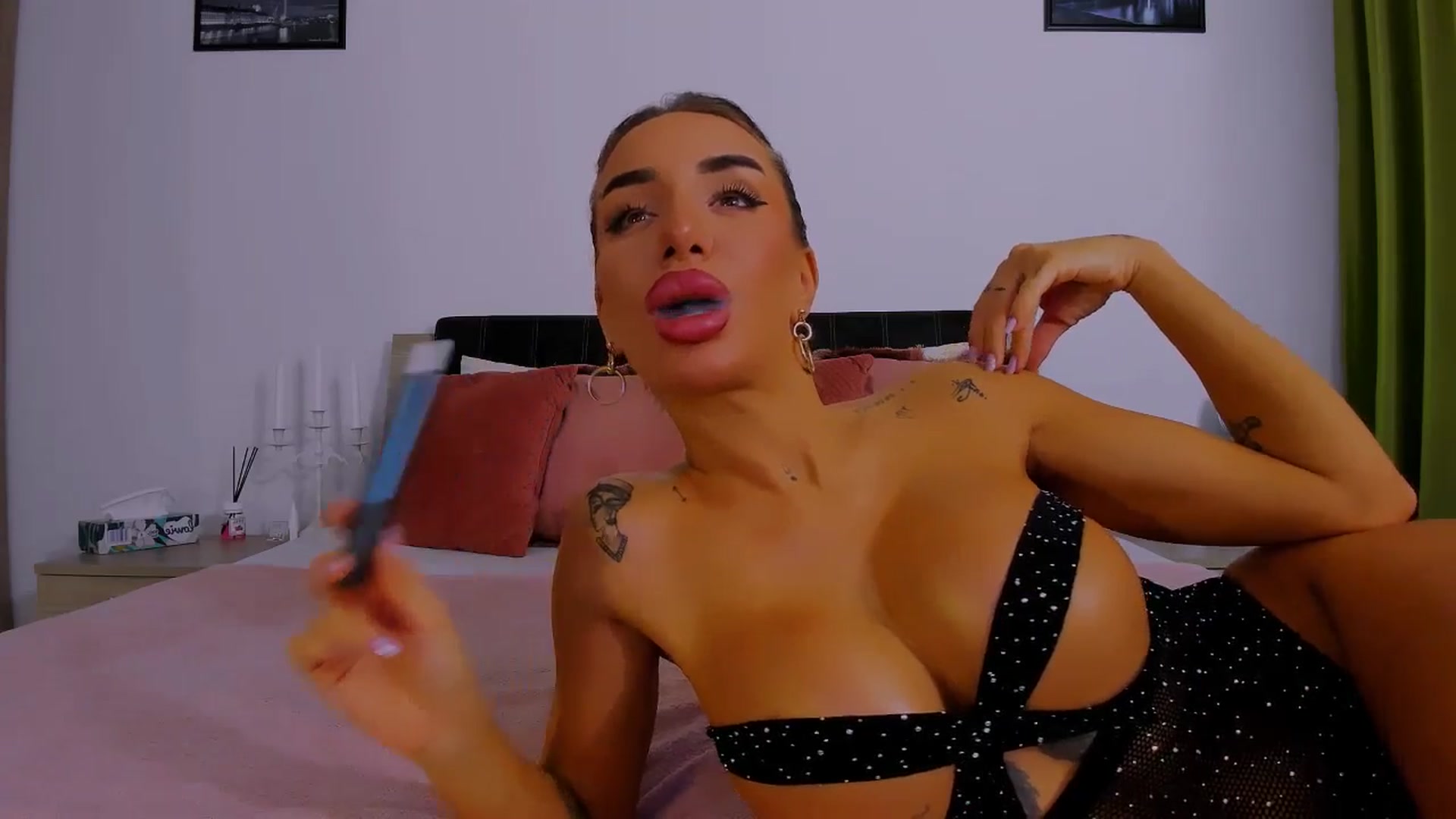 Gallery image thumbnail from Akira10's myfreecams stream on, 10/02/2025, 10:34 image 17 of 20