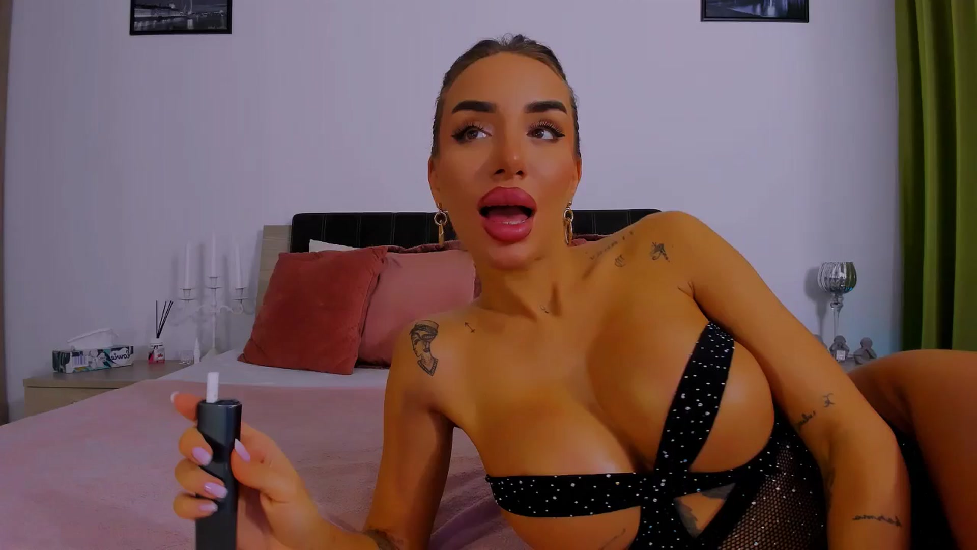 Gallery image thumbnail from Akira10's myfreecams stream on, 10/02/2025, 10:34 image 15 of 20