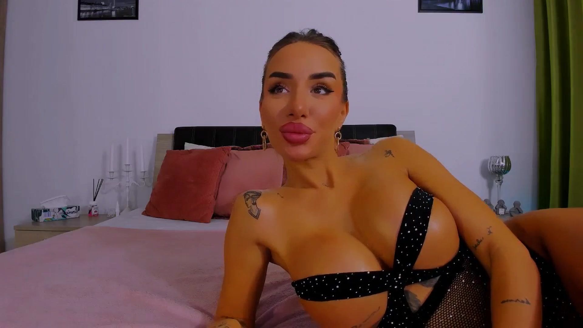 Gallery image thumbnail from Akira10's myfreecams stream on, 10/02/2025, 10:34 image 10 of 20