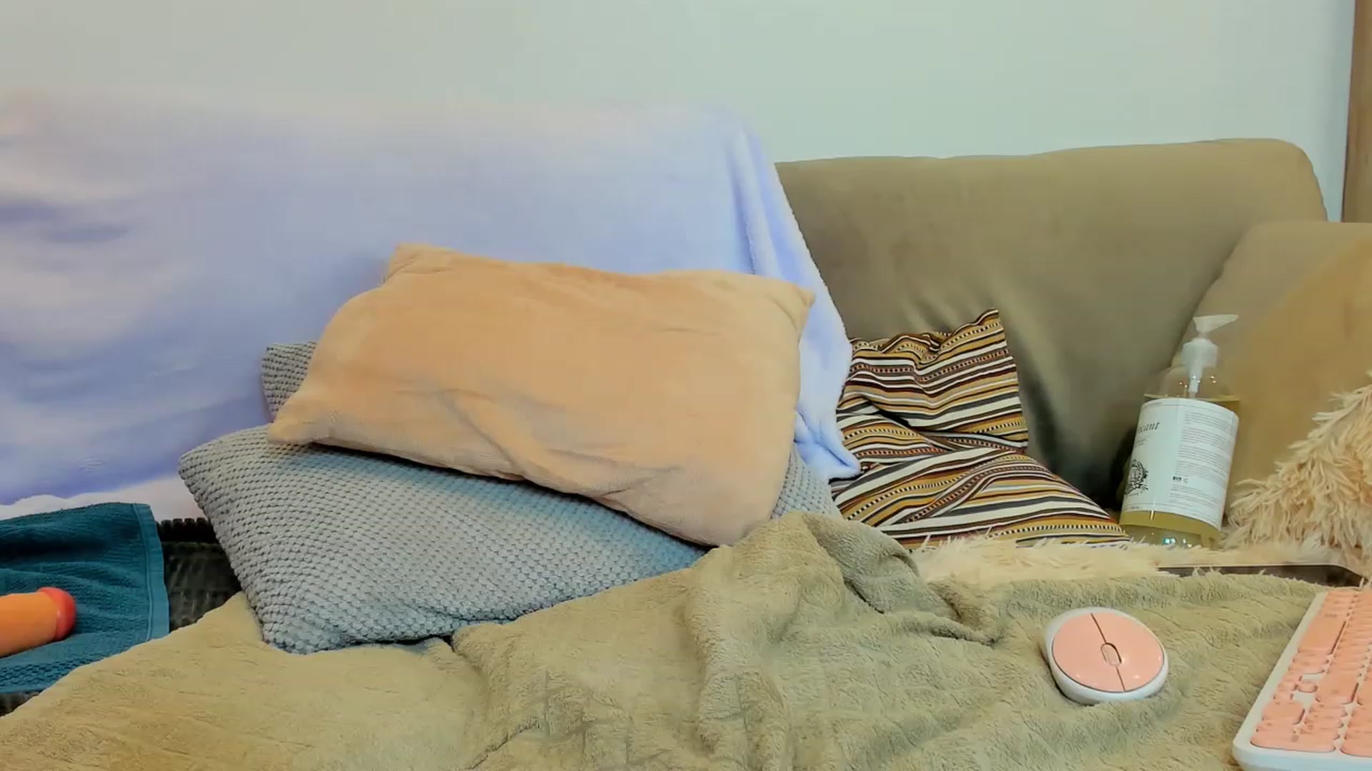 Gallery image thumbnail from AkiraLisa's myfreecams stream on, 06/20/2023, 13:51 image 1 of 20