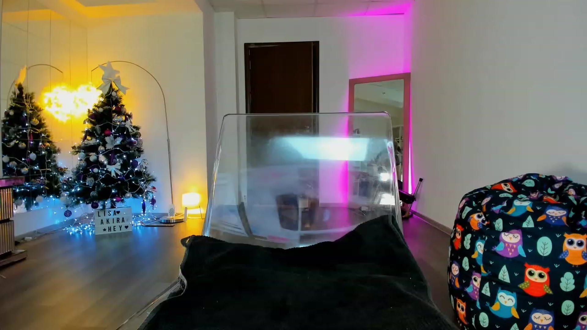 Gallery image thumbnail from AkiraLisa's myfreecams stream on, 12/29/2023, 12:44 image 7 of 20