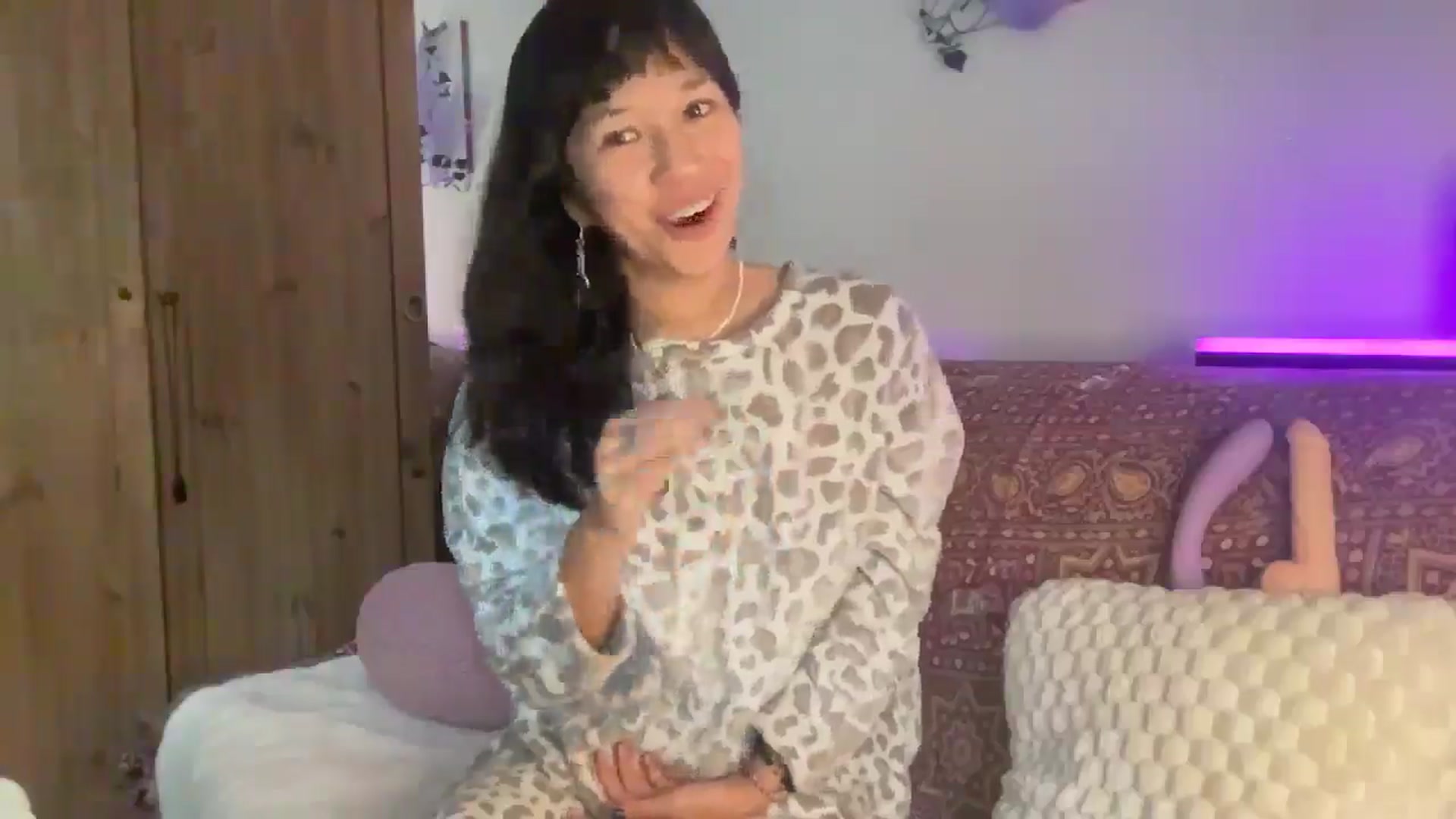 Gallery image thumbnail from AkiraSkye's myfreecams stream on, 11/23/2025, 13:30 image 11 of 20