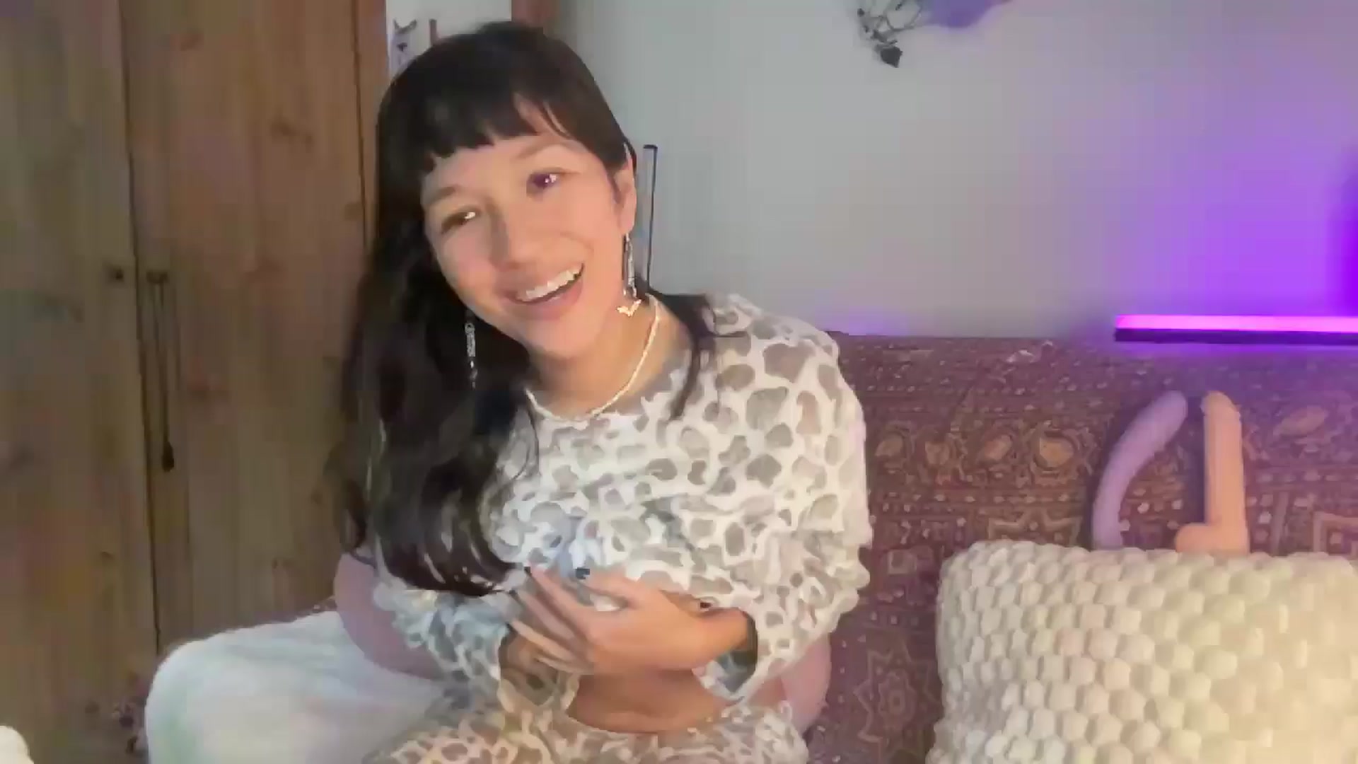 Gallery image thumbnail from AkiraSkye's myfreecams stream on, 11/23/2025, 13:30 image 10 of 20