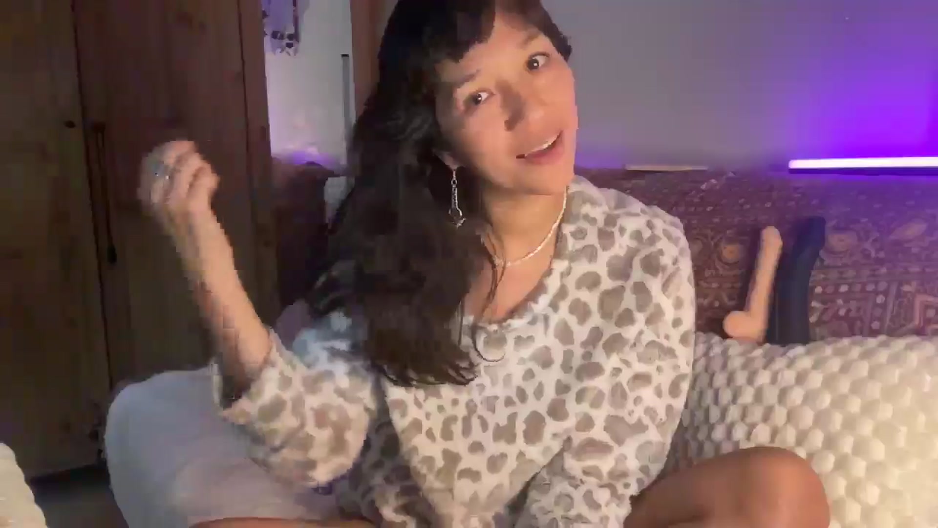 Gallery image thumbnail from AkiraSkye's myfreecams stream on, 11/23/2025, 14:04 image 17 of 20