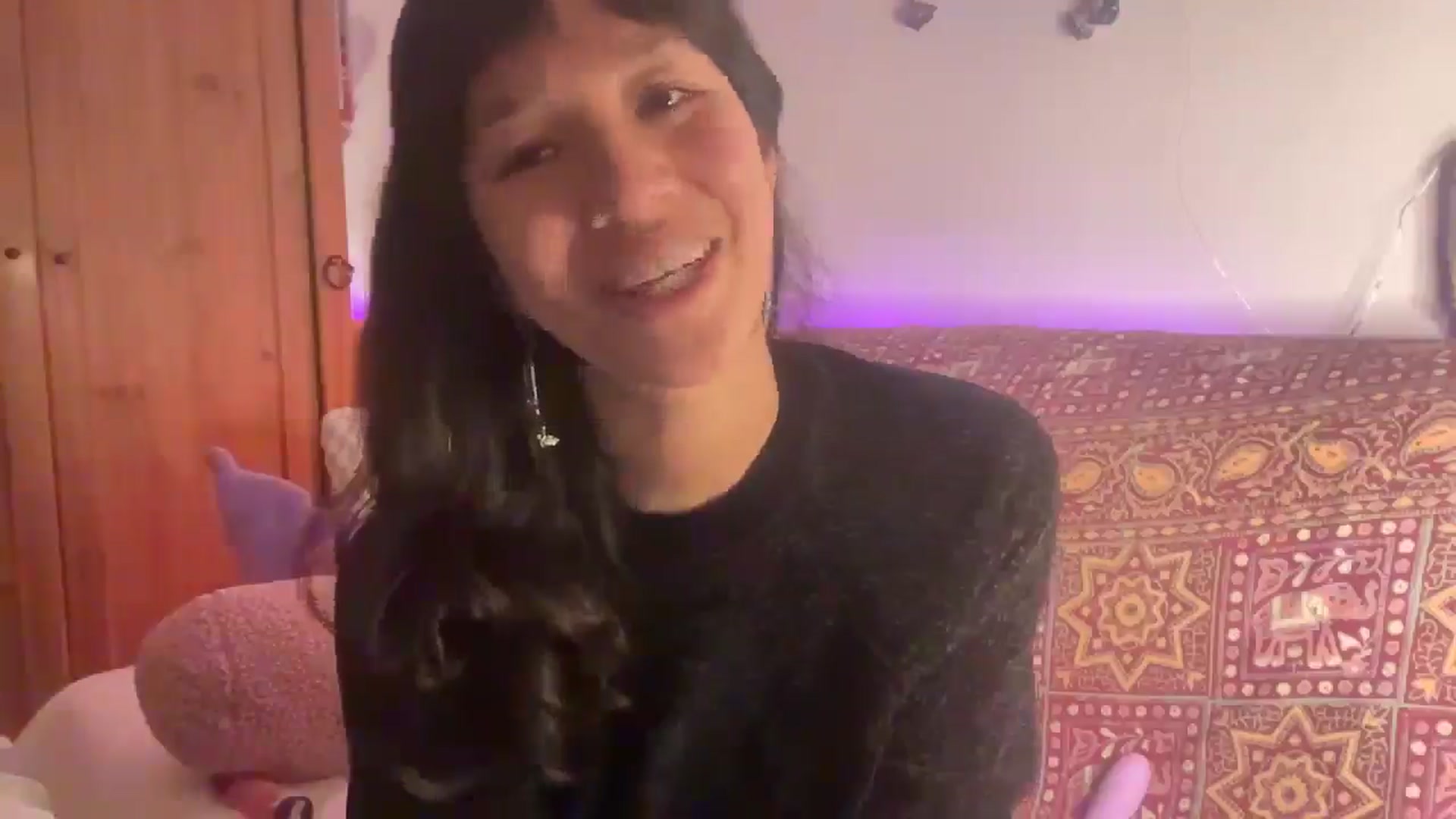 Gallery image thumbnail from AkiraSkye's myfreecams stream on, 11/30/2025, 02:49 image 14 of 20