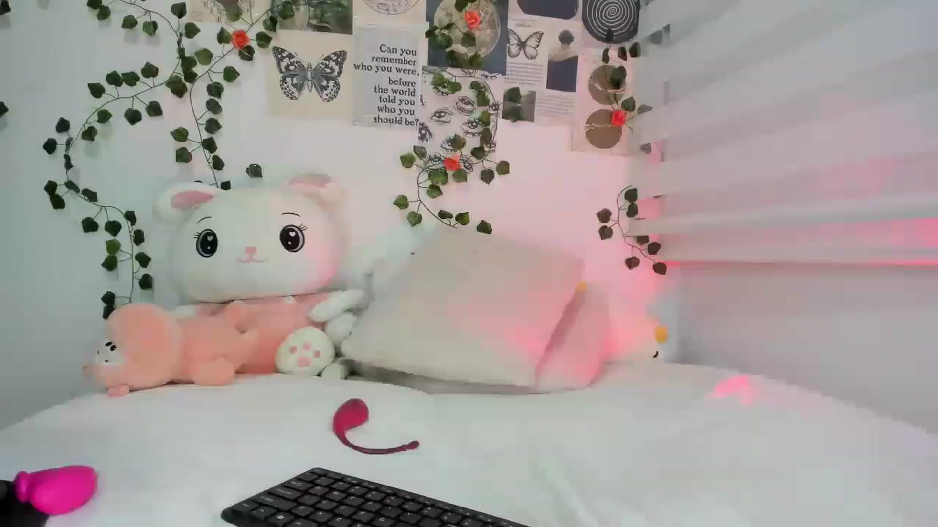Gallery image thumbnail from Akira_Fire's myfreecams stream on, 05/24/2023, 05:01 image 18 of 20