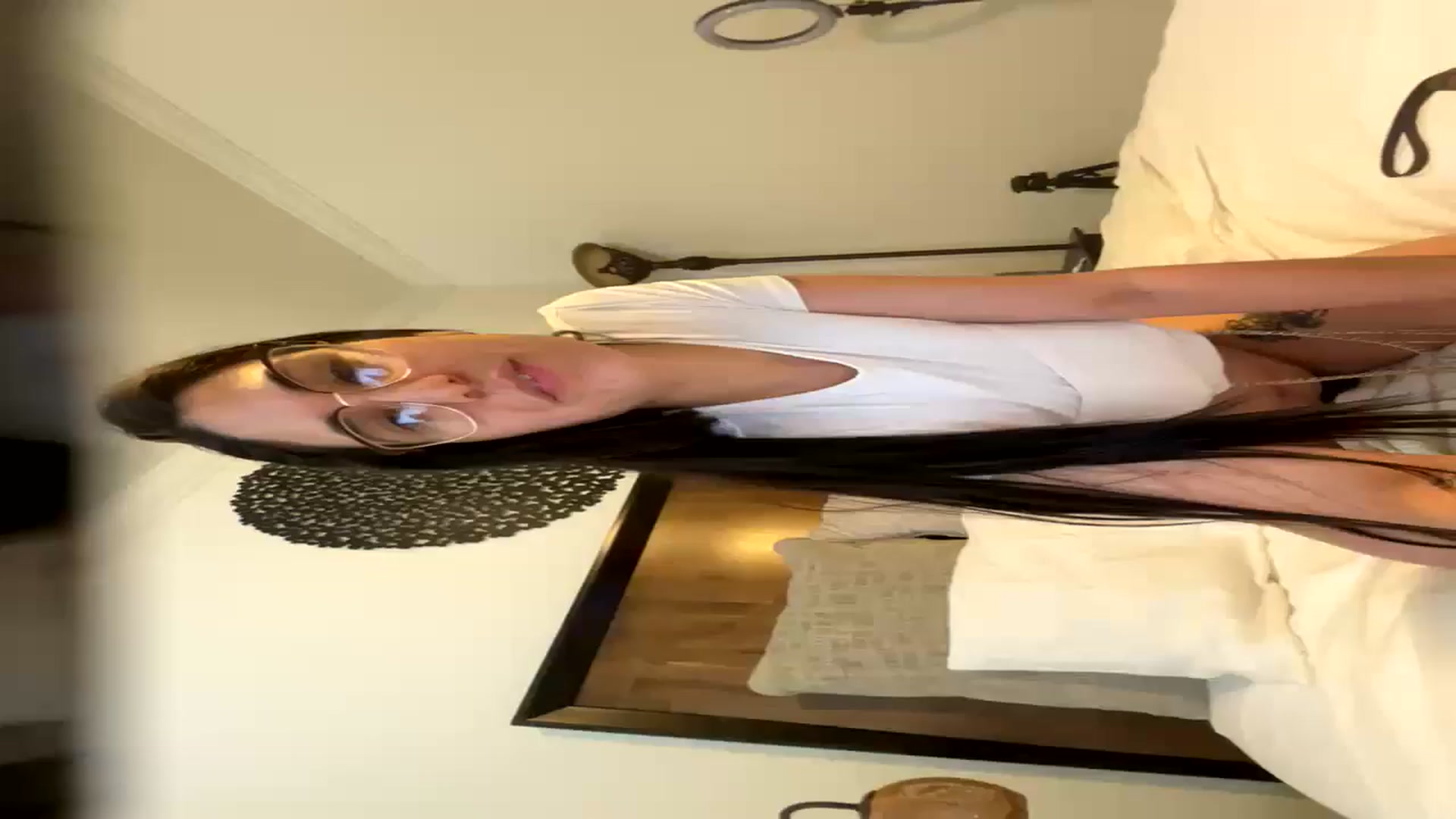 Gallery image thumbnail from AlAlice's myfreecams stream on, 12/26/2025, 19:18 image 5 of 20