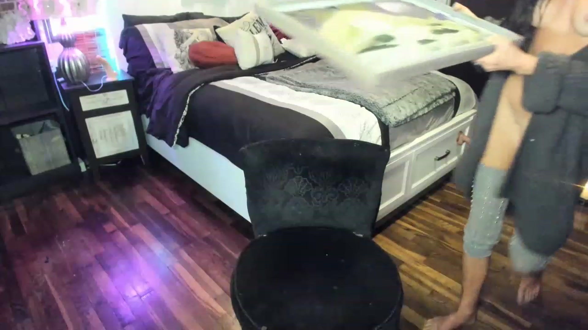 Gallery image thumbnail from AlabamaWhirly's myfreecams stream on, 02/01/2023, 01:03 image 16 of 20