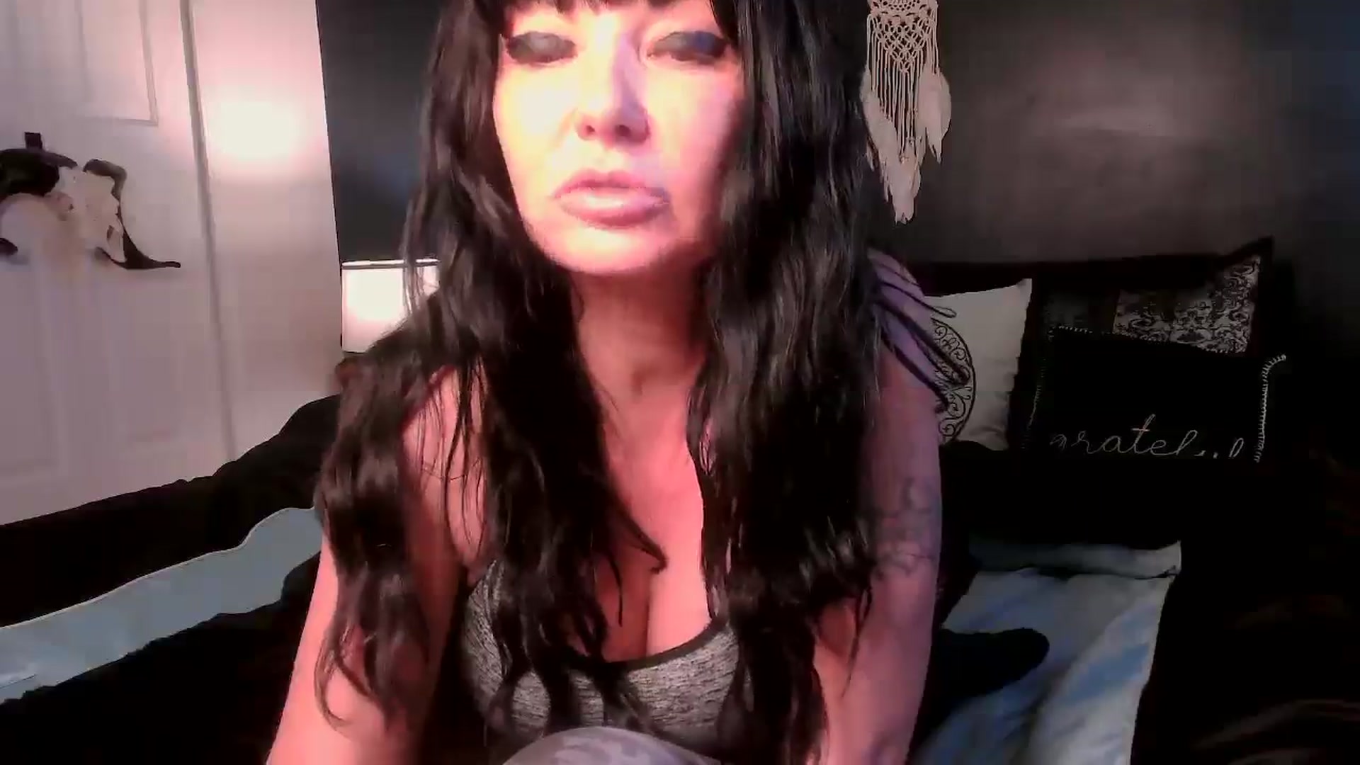 Gallery image thumbnail from AlabamaWhirly's myfreecams stream on, 07/01/2024, 16:56 image 15 of 20