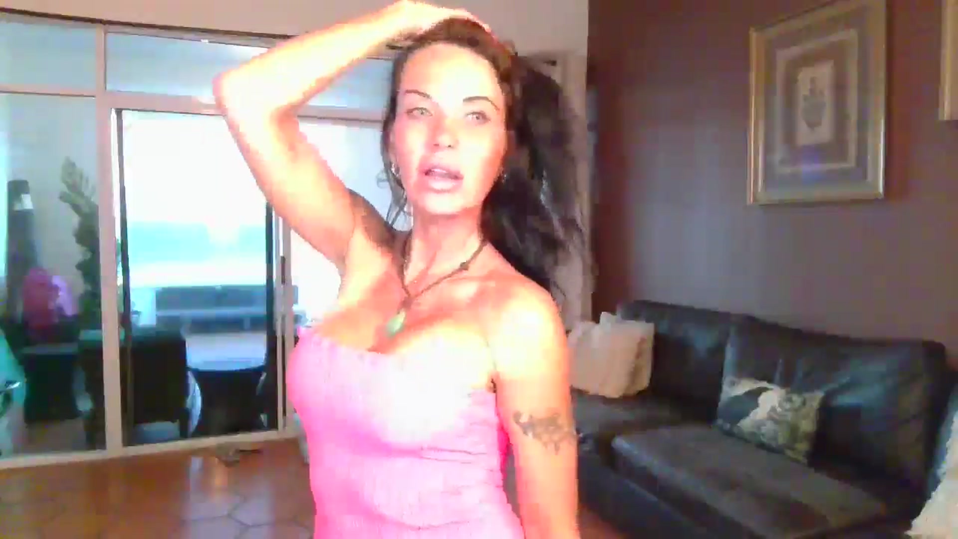 Gallery image thumbnail from AlabamaWhirly's myfreecams stream on, 07/12/2025, 13:20 image 2 of 20