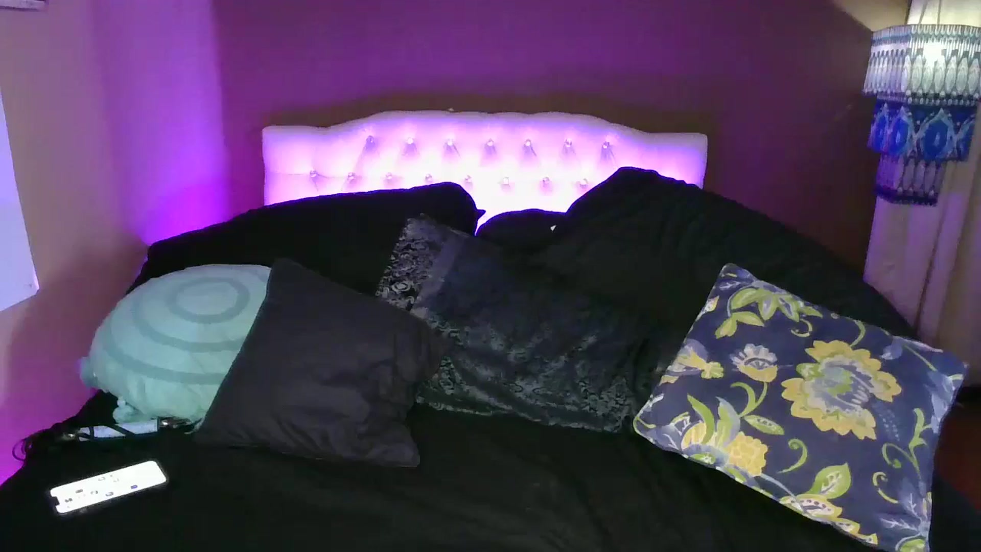 Gallery image thumbnail from AlabamaWhirly's myfreecams stream on, 08/09/2025, 16:06 image 10 of 20