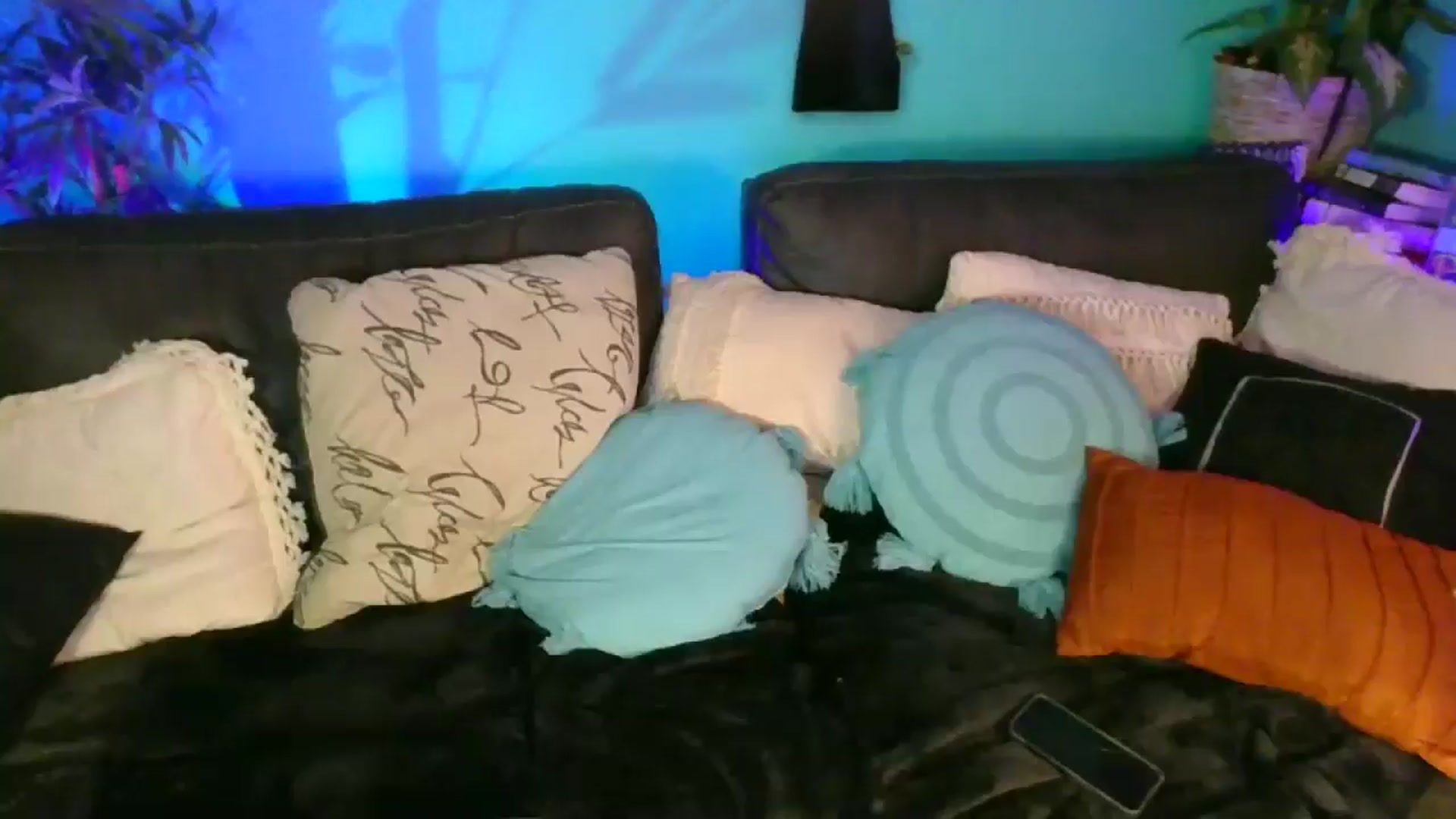 Gallery image thumbnail from AlabamaWhirly's myfreecams stream on, 08/19/2025, 14:23 image 15 of 20