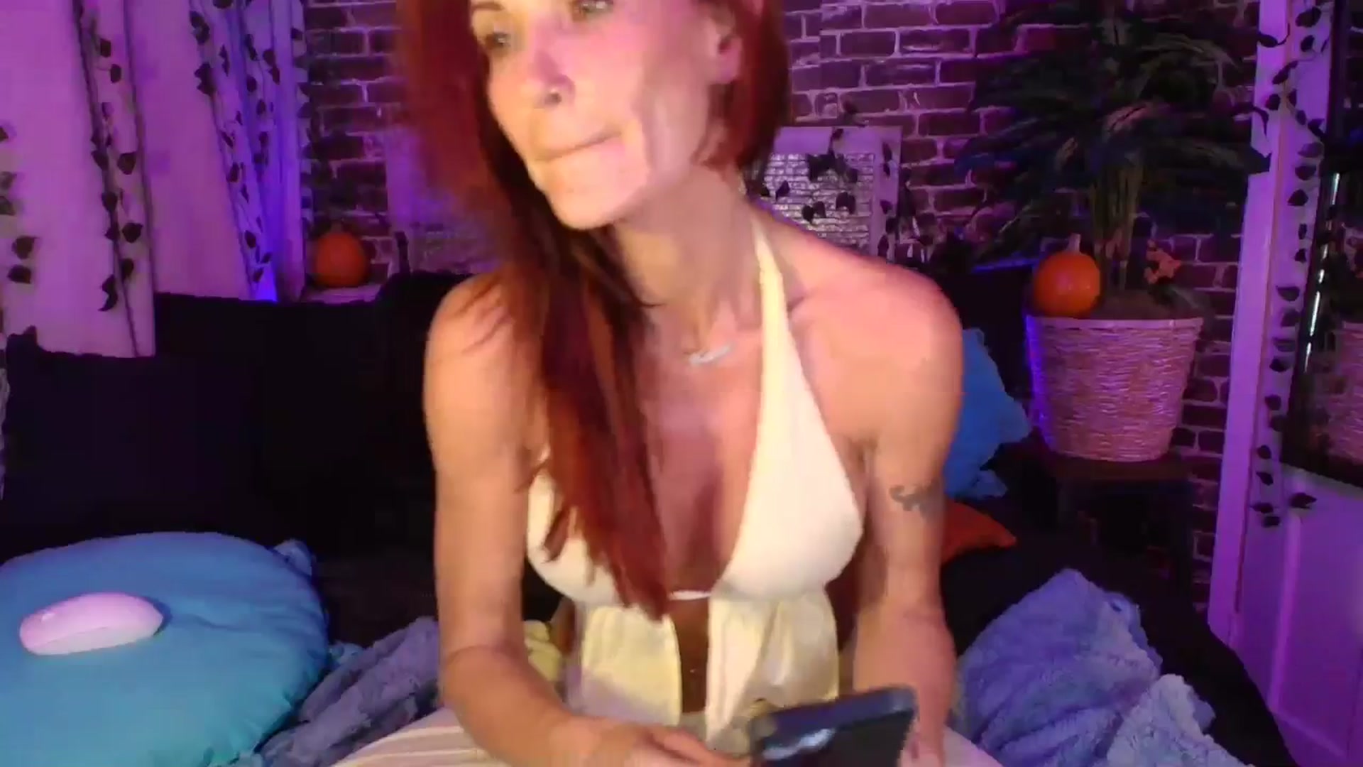 Gallery image thumbnail from AlabamaWhirly's myfreecams stream on, 10/11/2025, 05:18 image 9 of 20