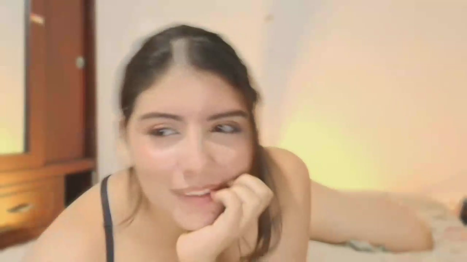 Gallery image thumbnail from Alaijamas's myfreecams stream on, 08/21/2026, 24:16 image 13 of 20