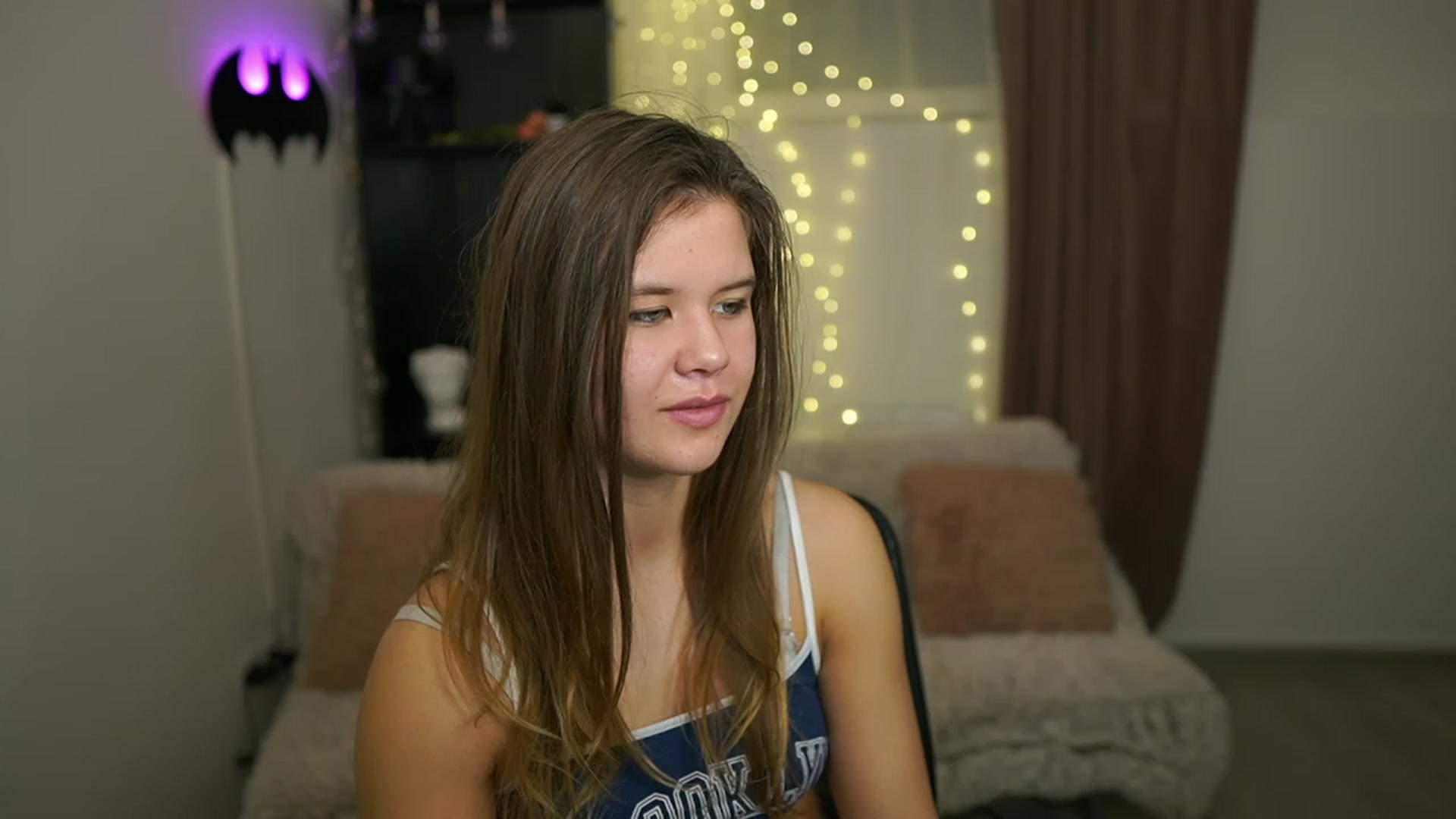 Gallery image thumbnail from Alaina__Fox's myfreecams stream on, 02/11/2024, 11:02 image 3 of 20