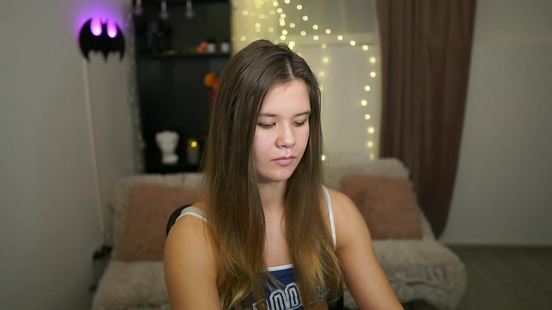 Gallery image thumbnail from Alaina__Fox's myfreecams stream on, 02/11/2024, 11:53 image 19 of 20