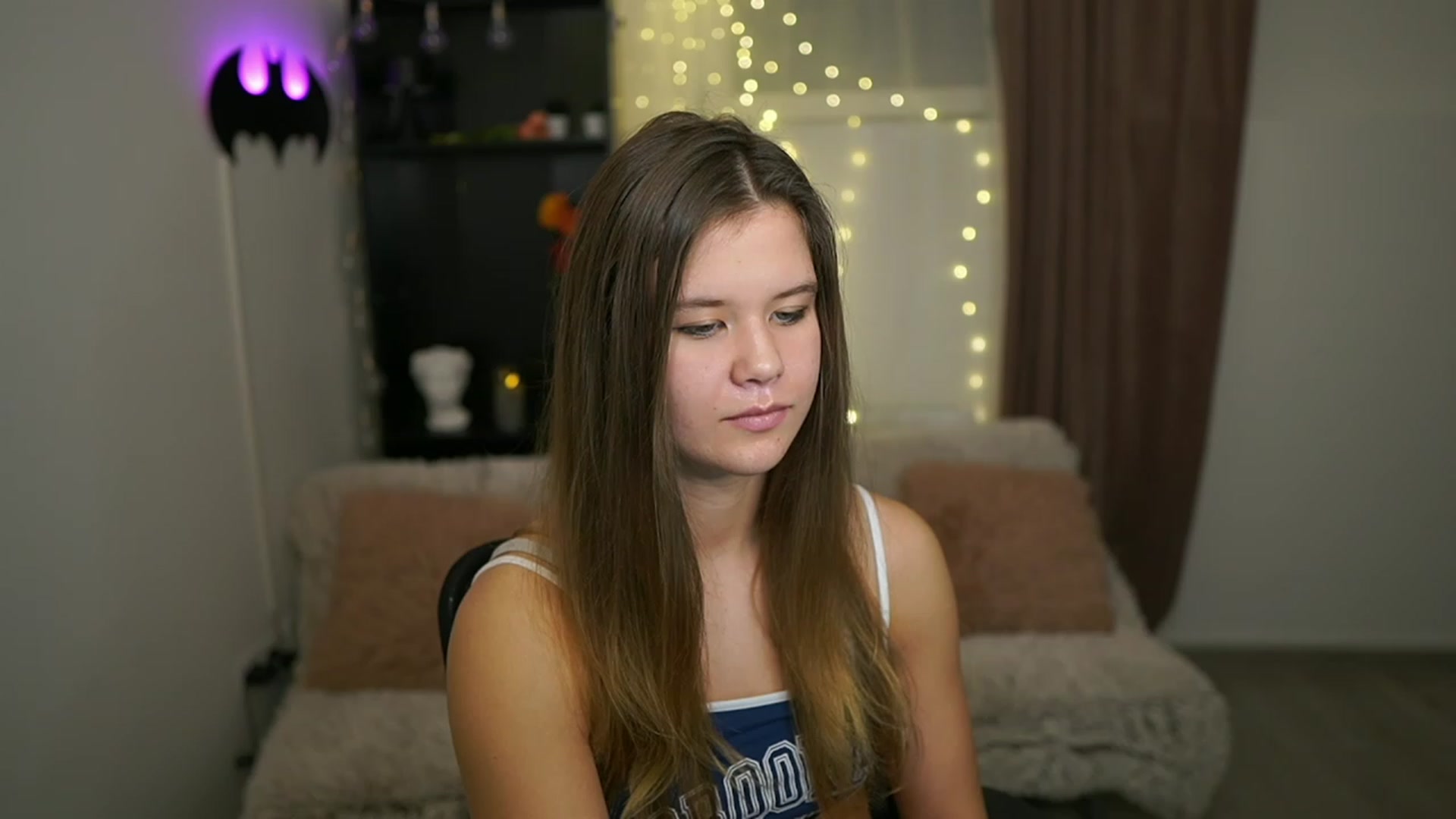 Gallery image thumbnail from Alaina__Fox's myfreecams stream on, 02/11/2024, 11:53 image 18 of 20