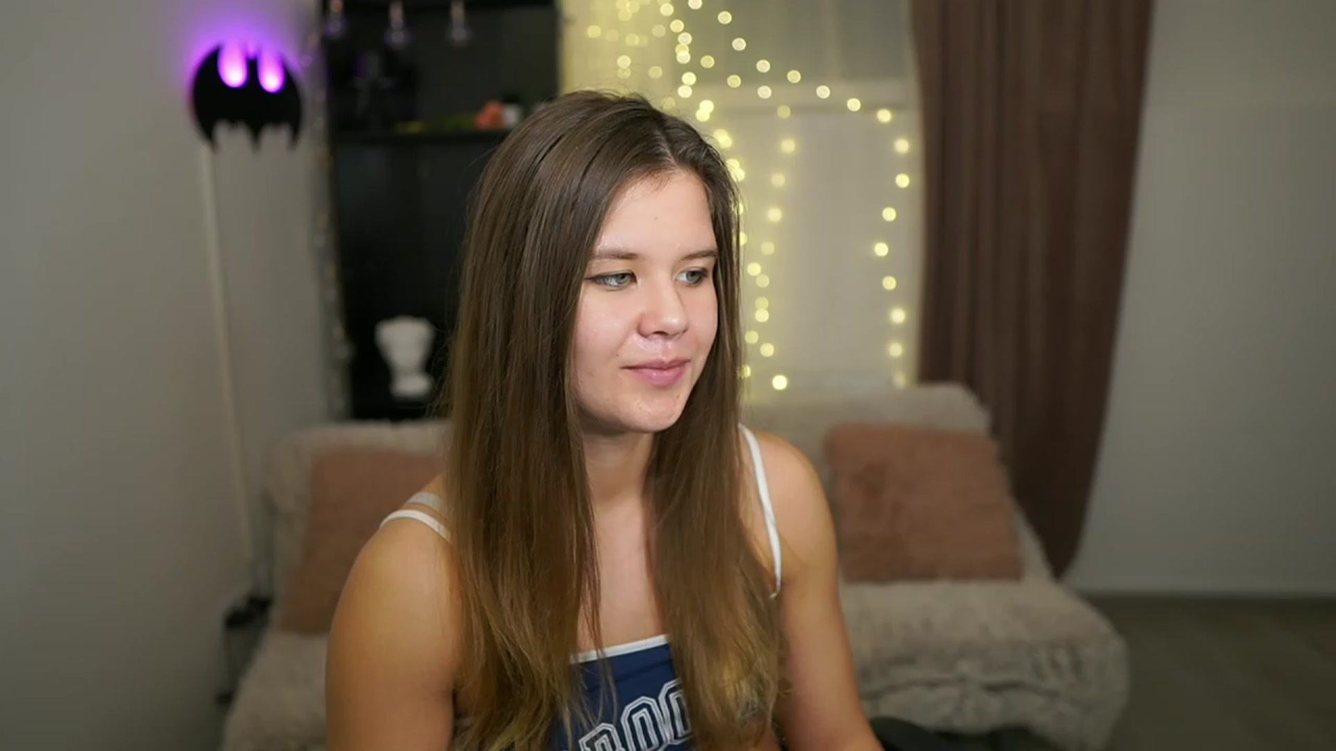 Gallery image thumbnail from Alaina__Fox's myfreecams stream on, 02/11/2024, 11:53 image 5 of 20
