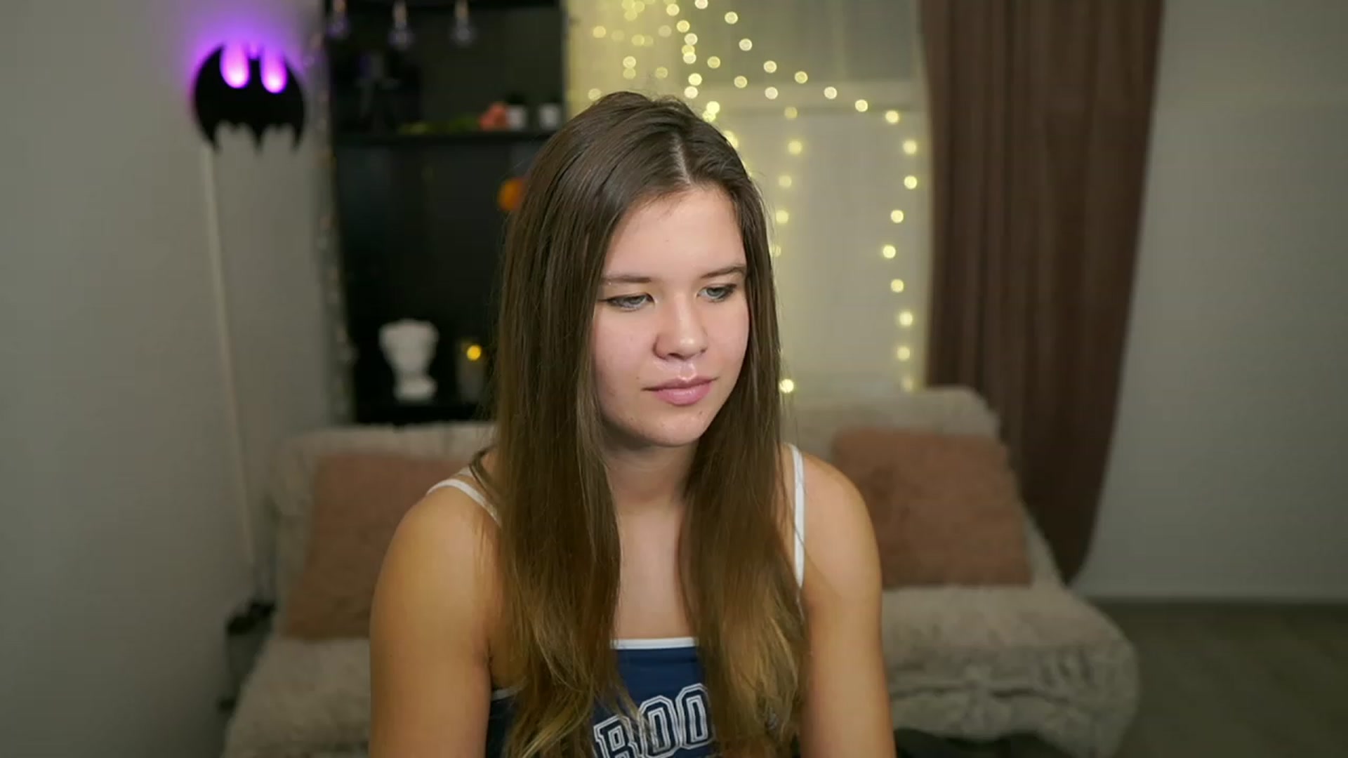 Gallery image thumbnail from Alaina__Fox's myfreecams stream on, 02/11/2024, 11:53 image 10 of 20