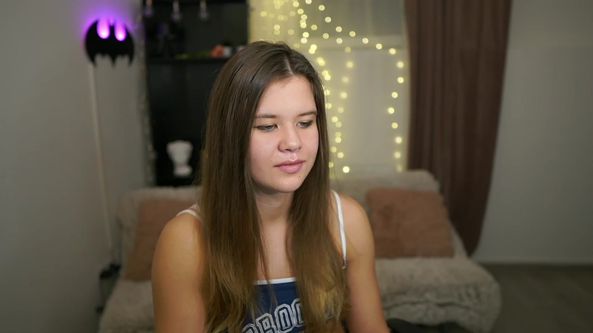 Gallery image thumbnail from Alaina__Fox's myfreecams stream on, 02/11/2024, 11:53 image 6 of 20