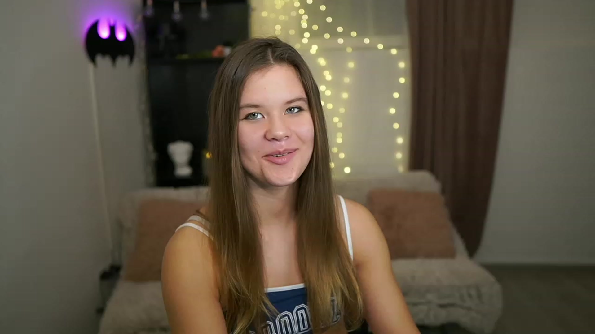 Gallery image thumbnail from Alaina__Fox's myfreecams stream on, 02/11/2024, 11:53 image 15 of 20