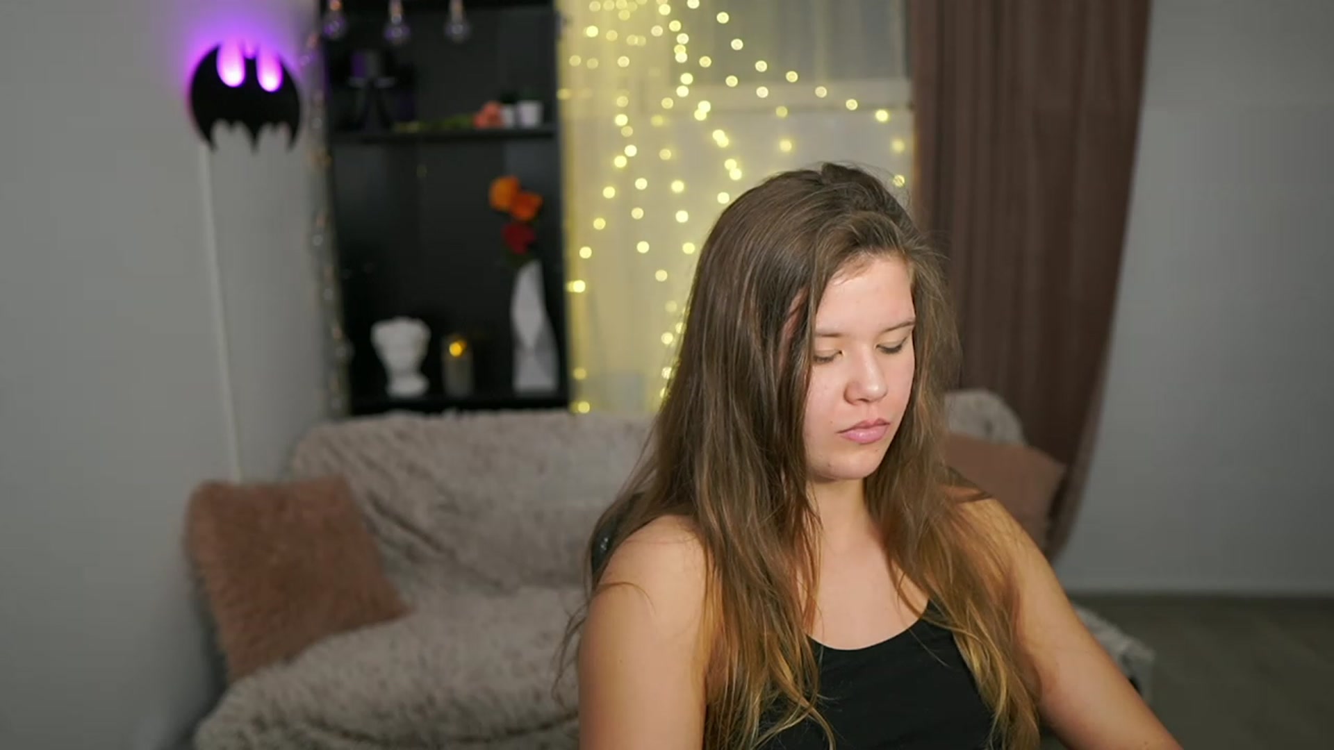 Gallery image thumbnail from Alaina__Fox's myfreecams stream on, 02/14/2024, 20:47 image 2 of 20