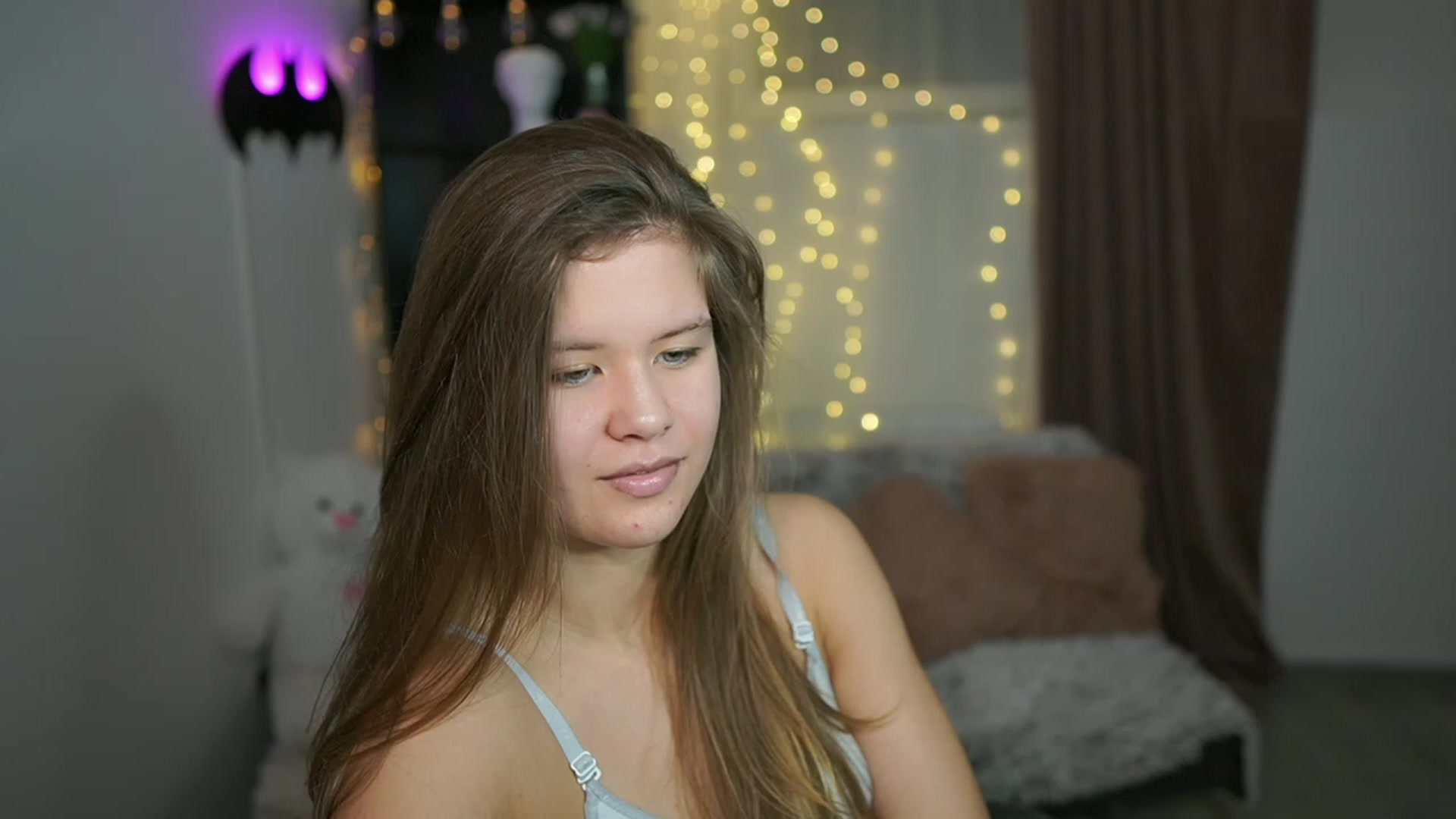 Gallery image thumbnail from Alaina__Fox's myfreecams stream on, 03/02/2024, 16:48 image 13 of 20
