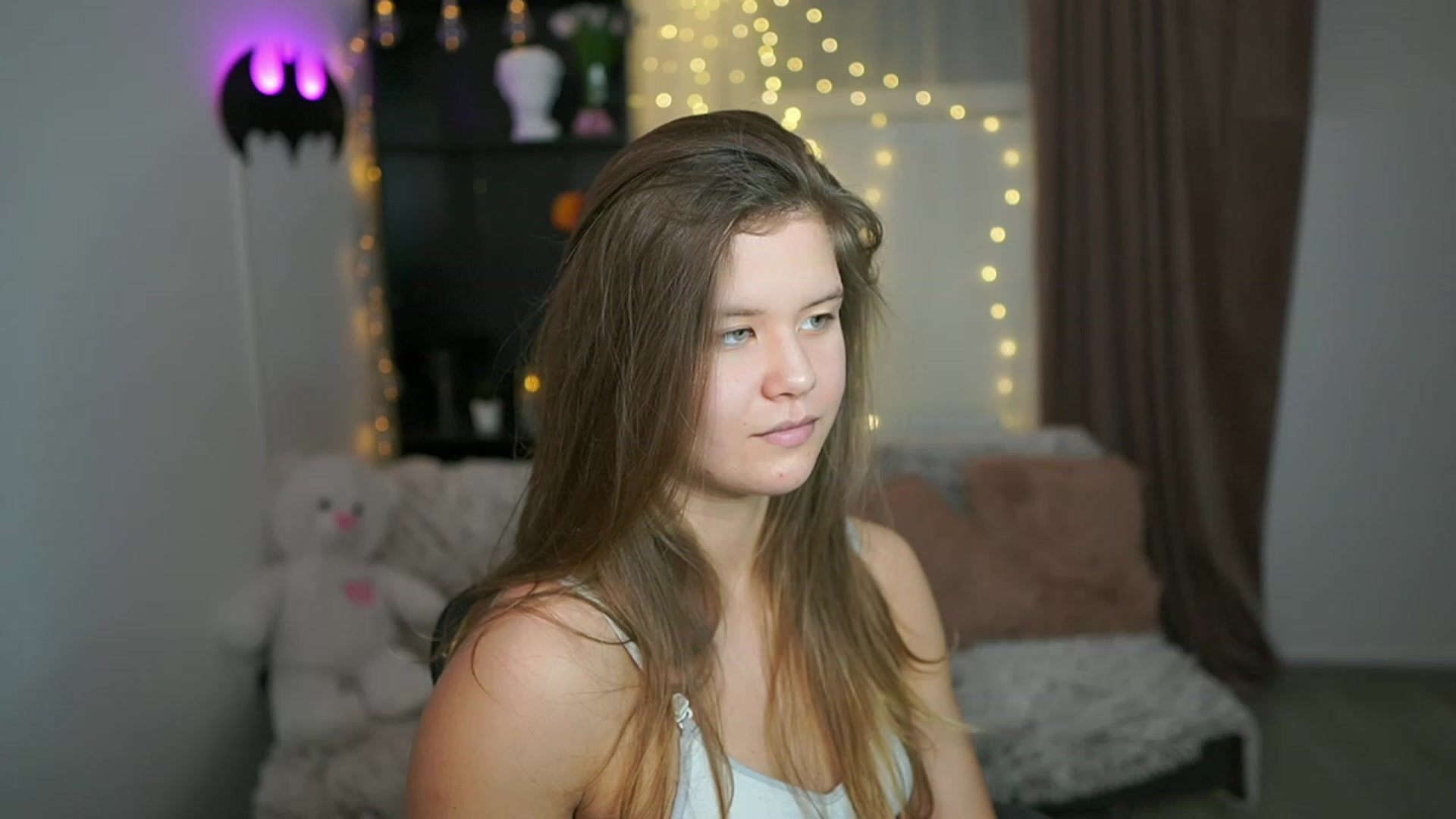 Gallery image thumbnail from Alaina__Fox's myfreecams stream on, 03/02/2024, 16:48 image 11 of 20