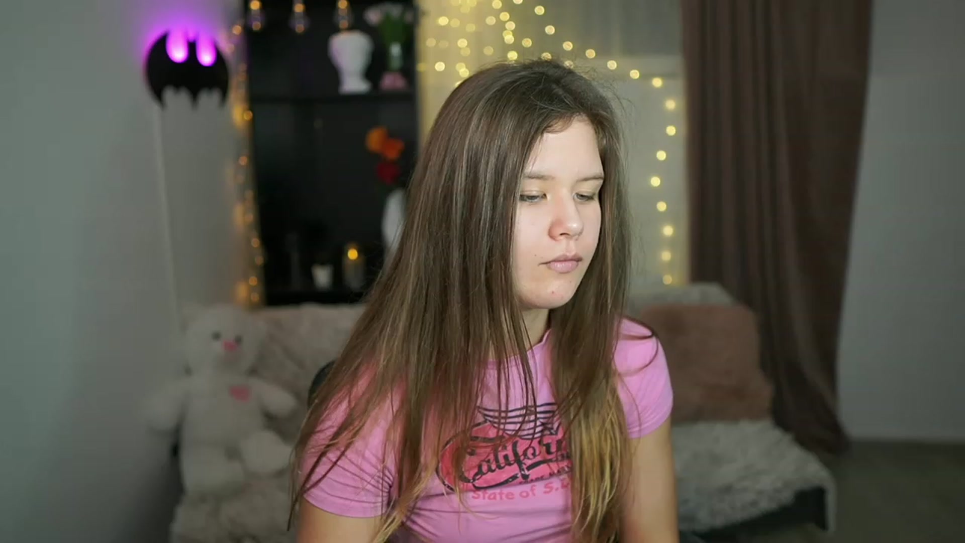 Gallery image thumbnail from Alaina__Fox's myfreecams stream on, 03/02/2024, 16:48 image 17 of 20