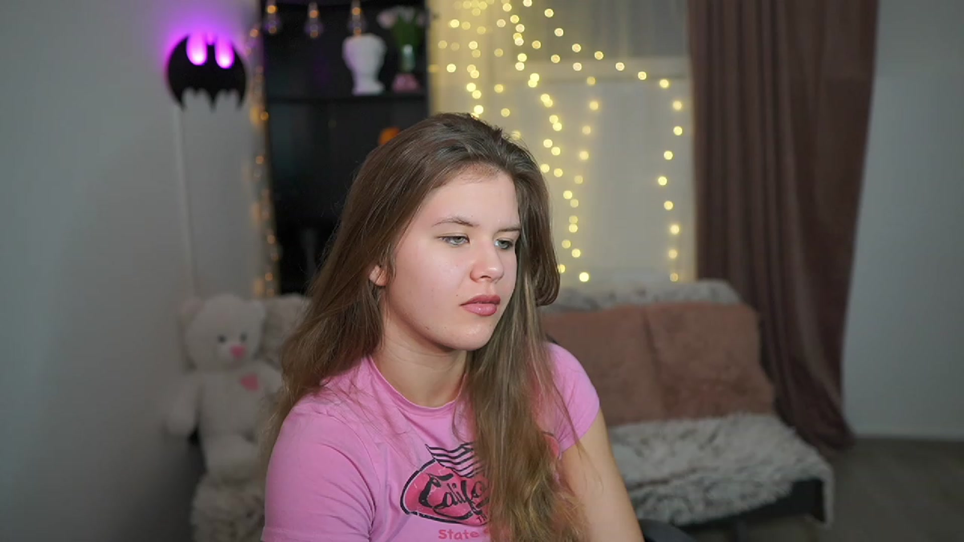 Gallery image thumbnail from Alaina__Fox's myfreecams stream on, 03/05/2024, 23:47 image 10 of 20