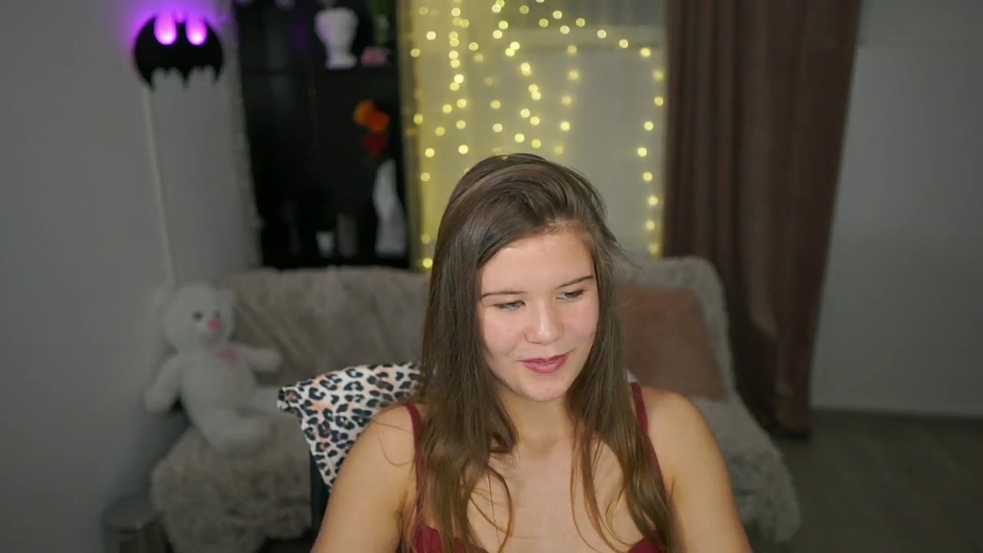 Gallery image thumbnail from Alaina__Fox's myfreecams stream on, 04/26/2024, 23:06 image 11 of 20
