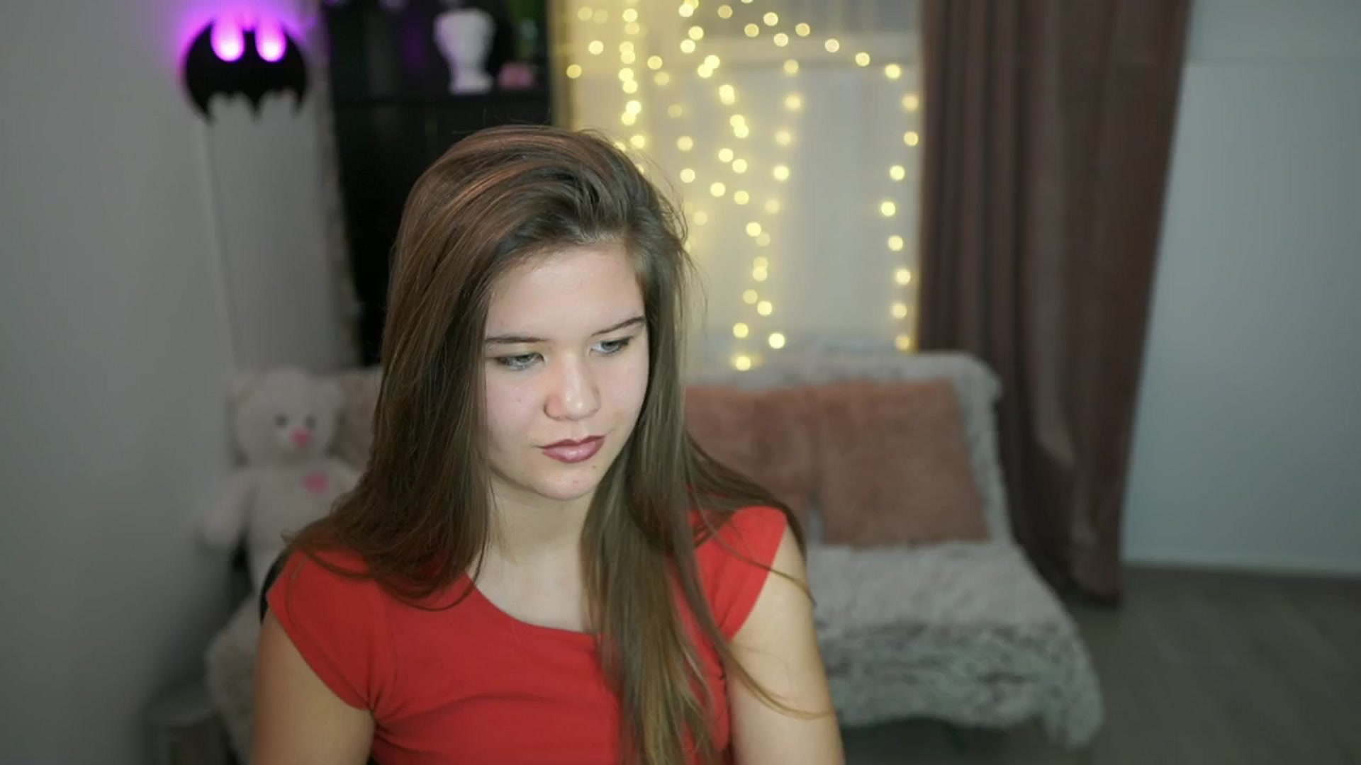 Gallery image thumbnail from Alaina__Fox's myfreecams stream on, 04/28/2024, 16:36 image 17 of 20