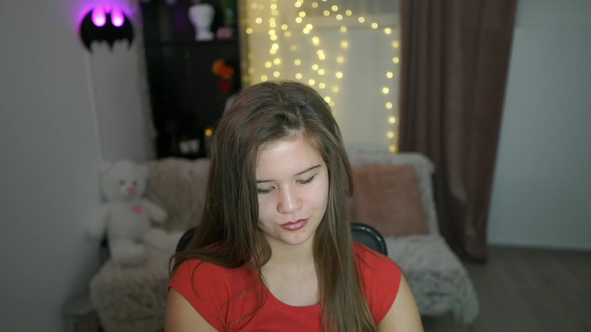 Gallery image thumbnail from Alaina__Fox's myfreecams stream on, 04/28/2024, 16:36 image 1 of 20